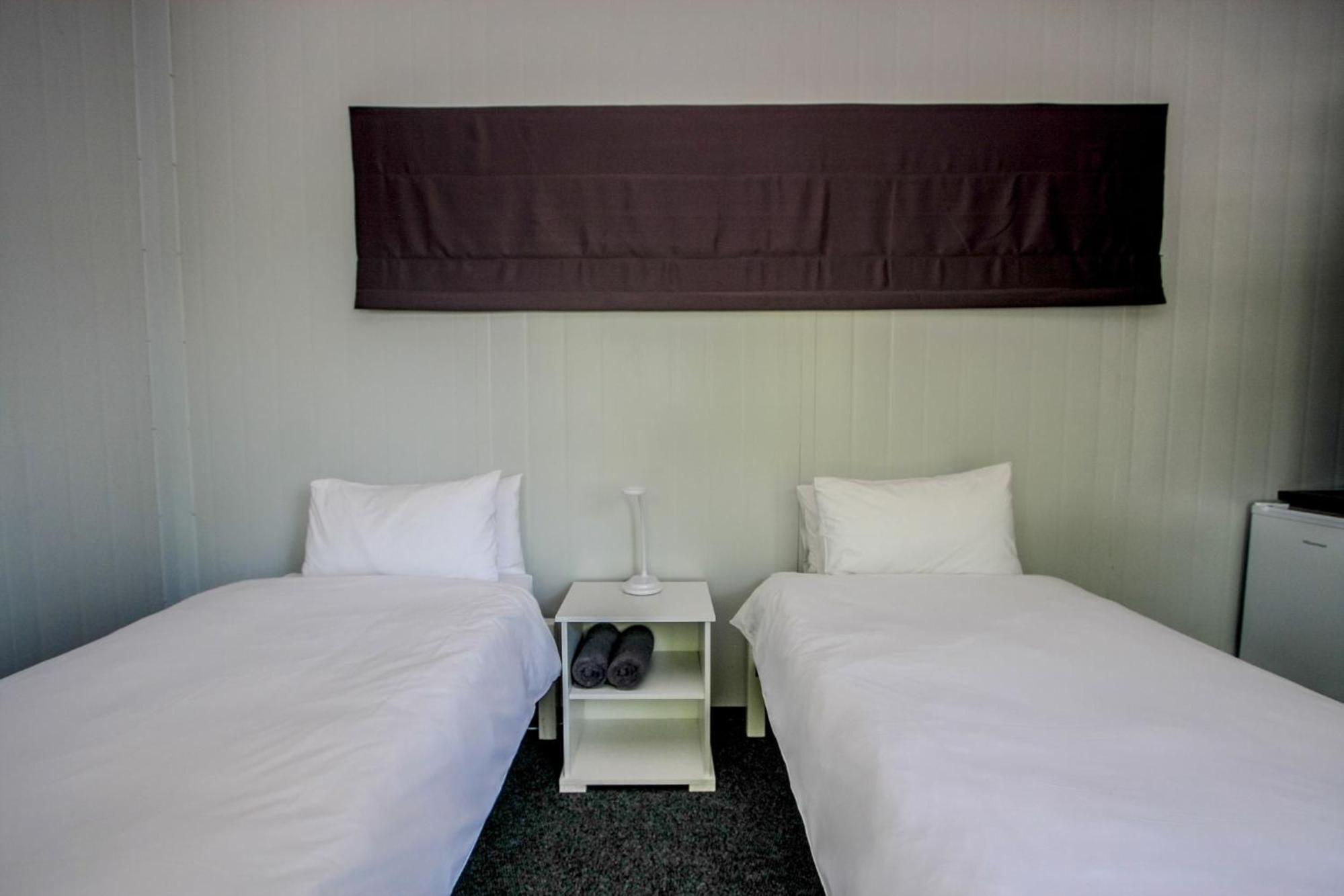 Twin Room - Photo 2