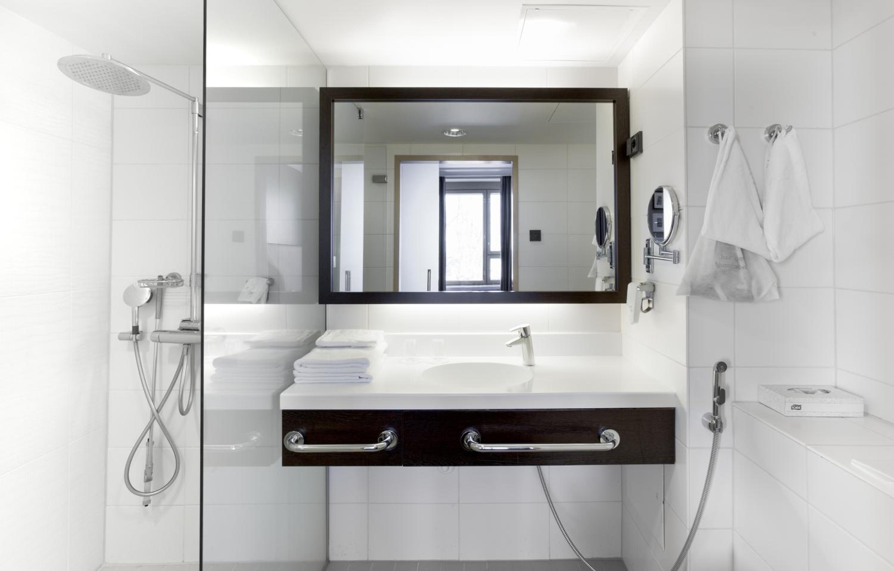 Superior King or Twin Room - Photo 7