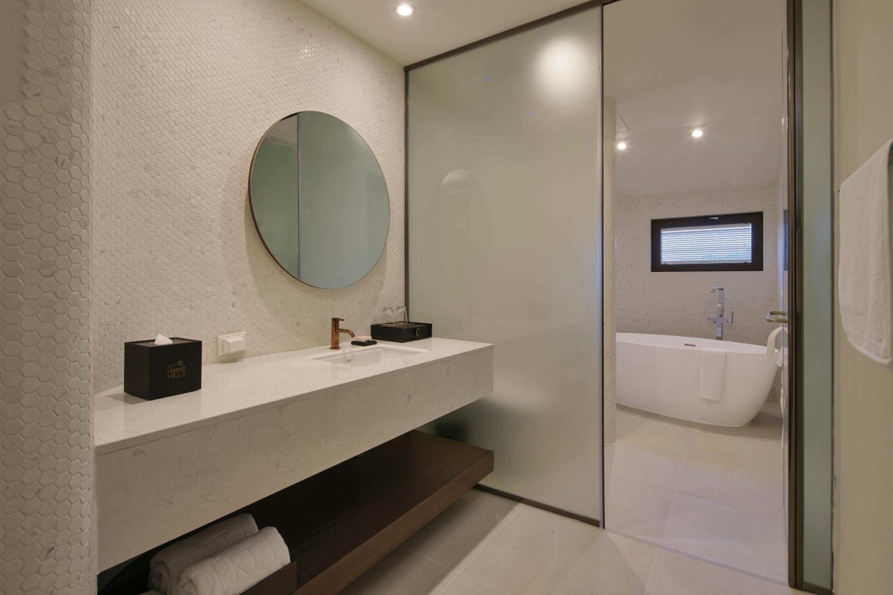 Royal Suite - A - Photo 6