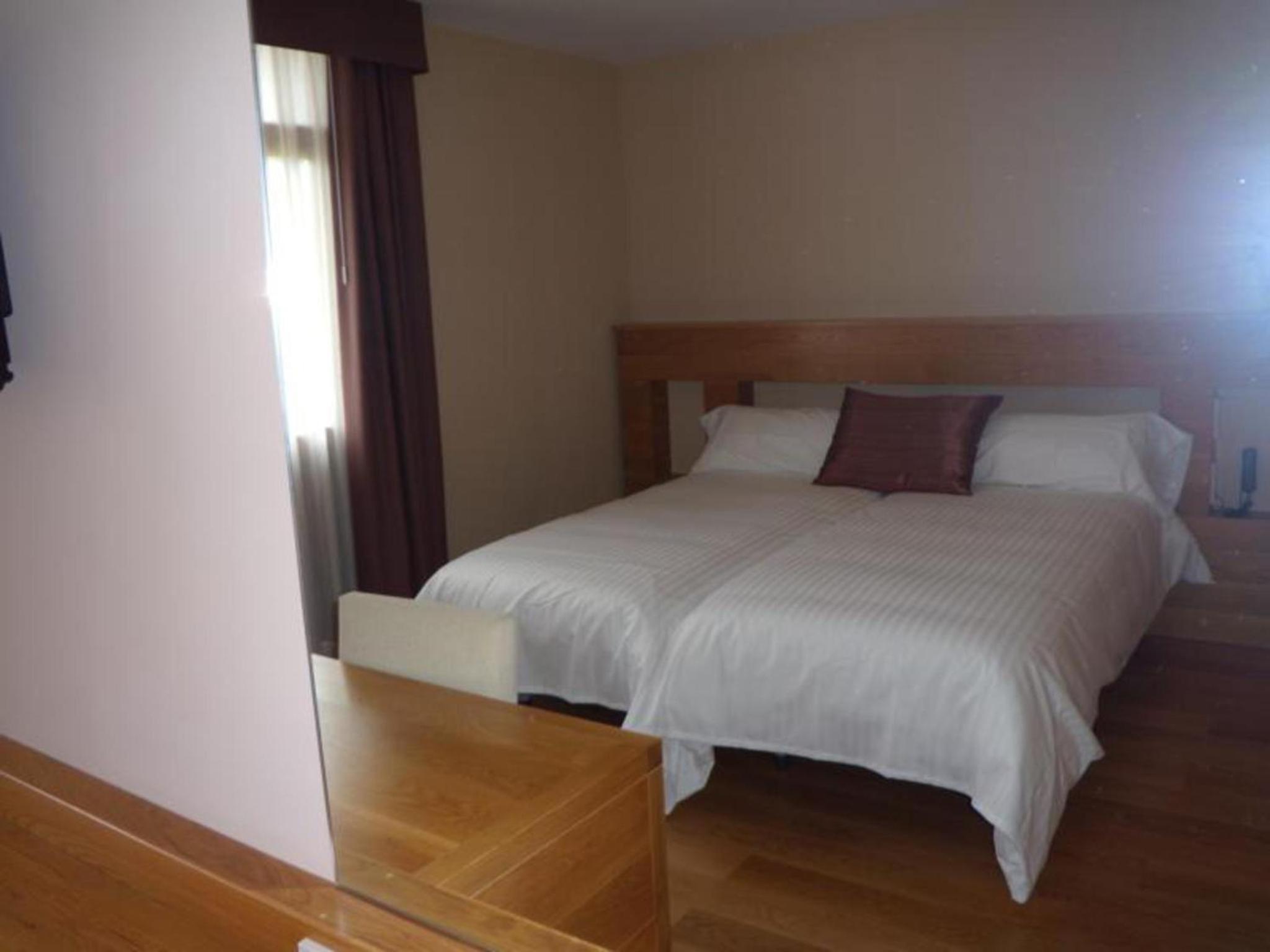 Double or Twin Room - Photo 27