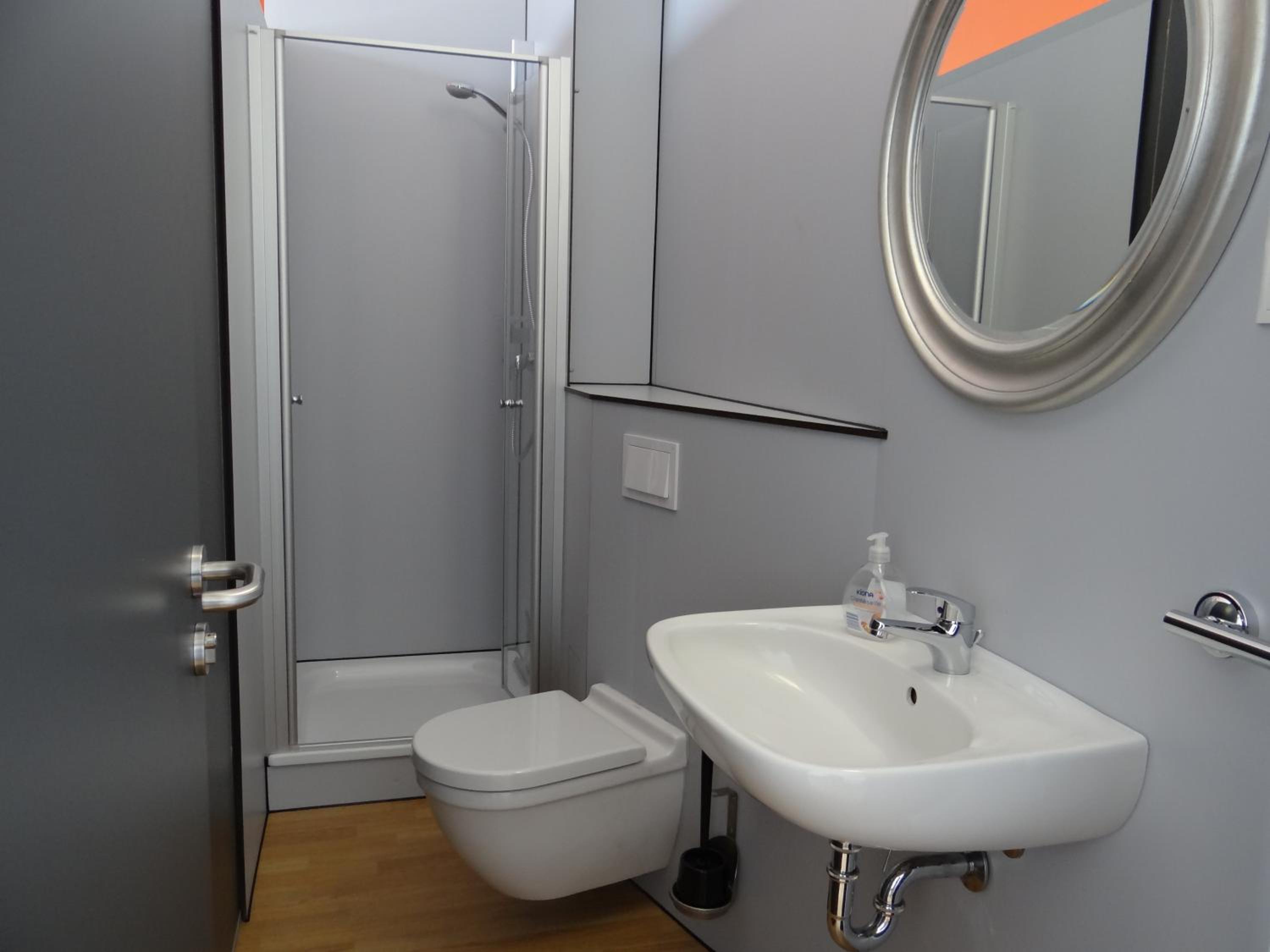 Double Room with Bathroom photo 2