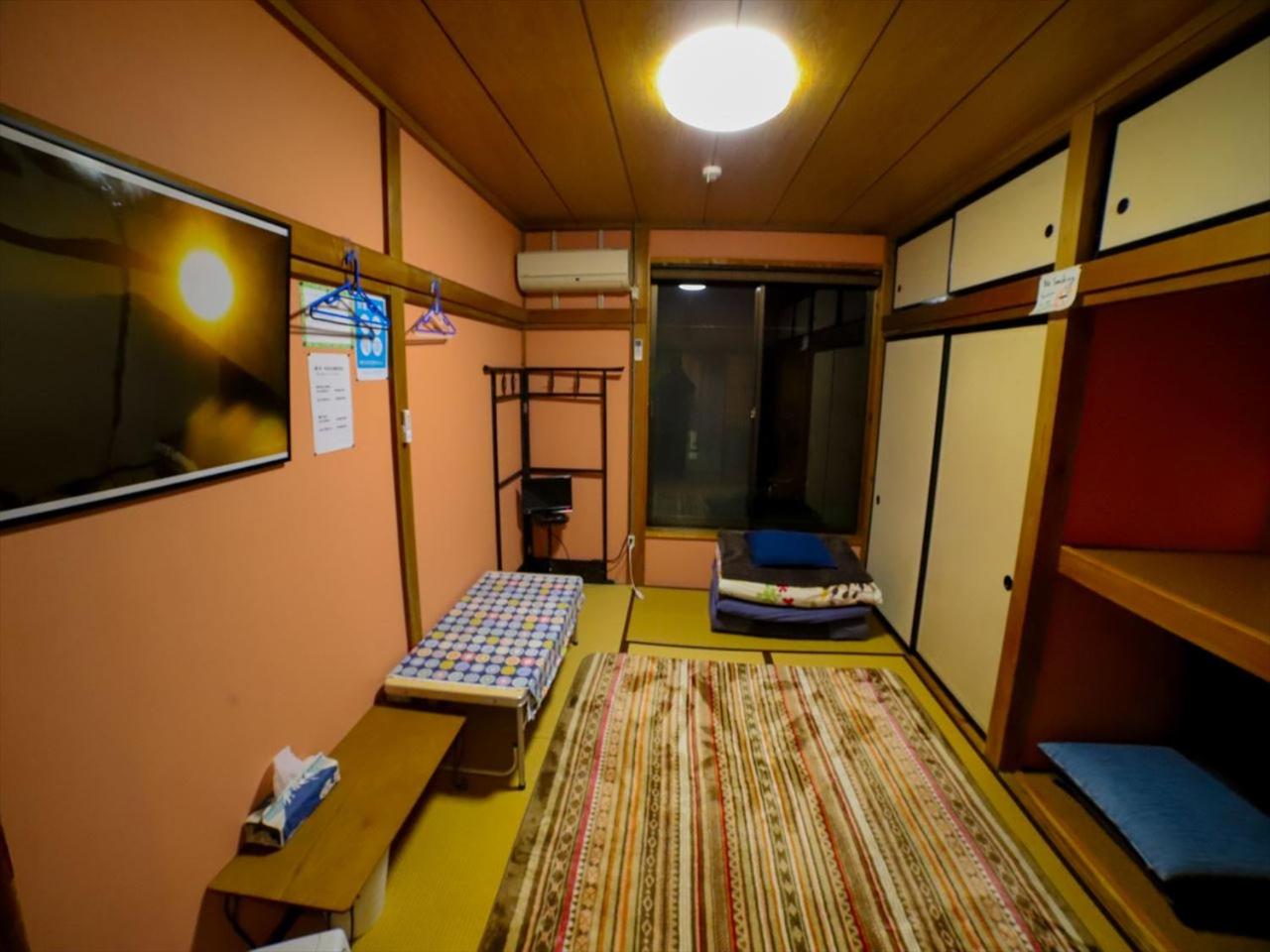 Triple Room With Shared Bathroom