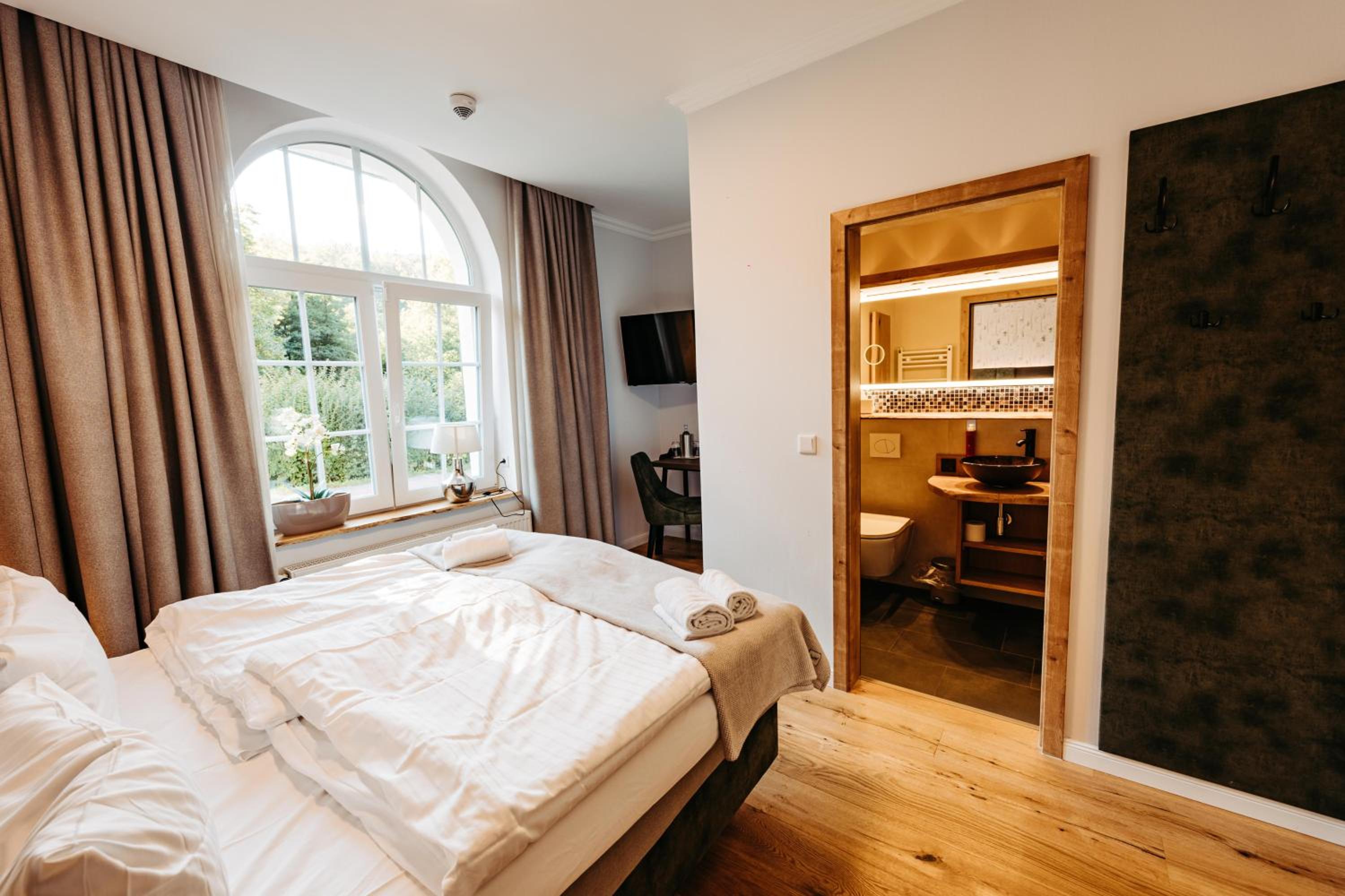 Queen Room - Photo 3
