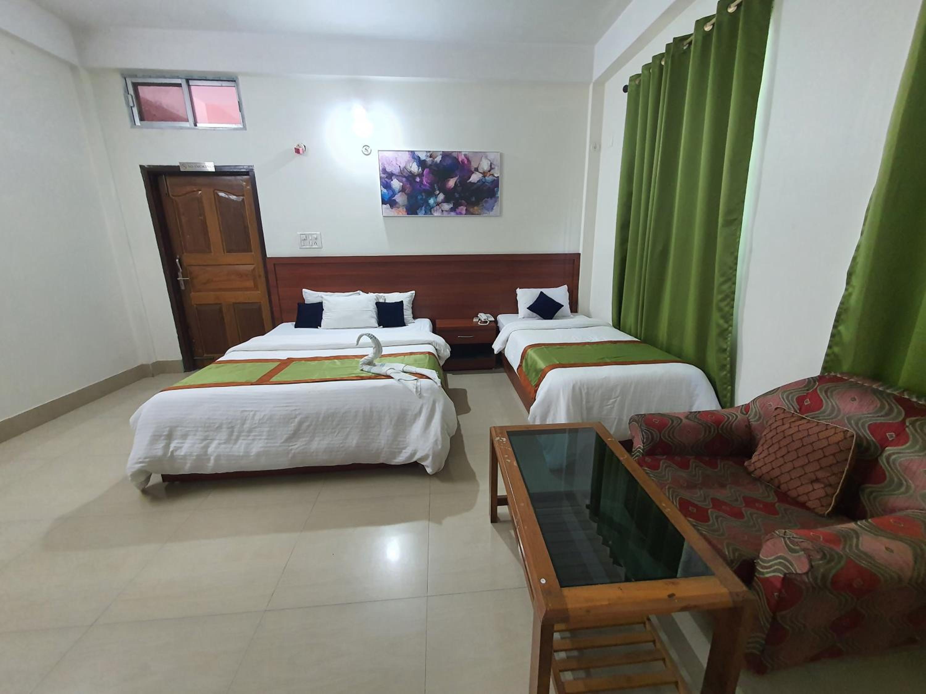 Deluxe Double or Twin Room