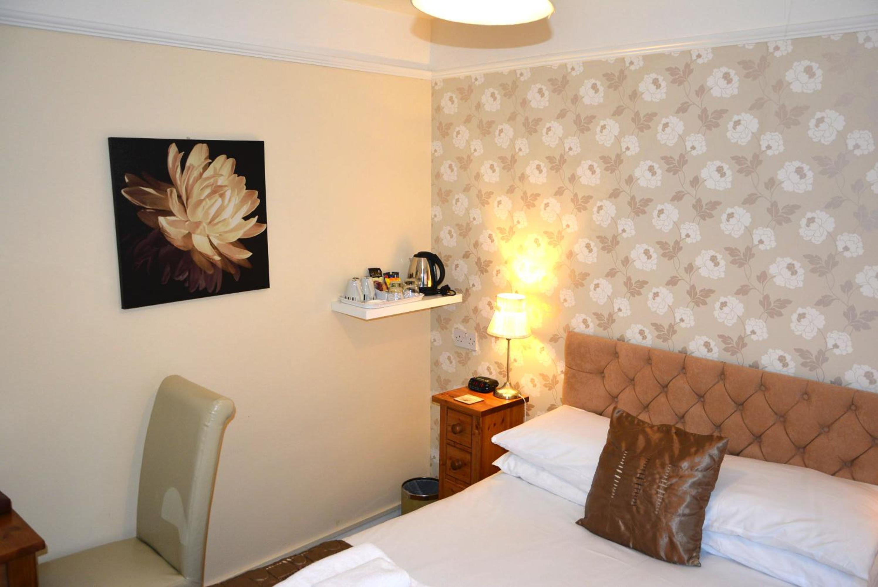 Double En-suite  - Photo 9