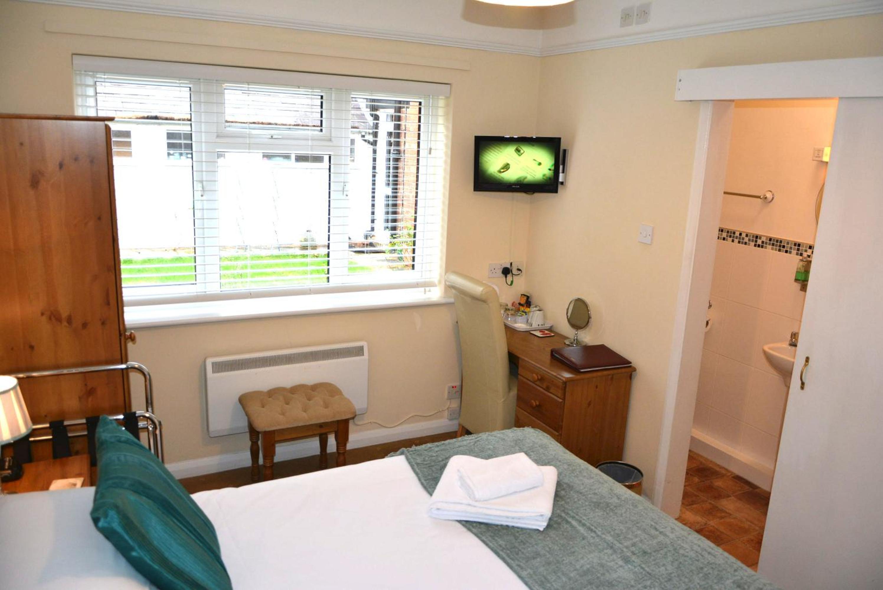 Double En-suite  - Photo 10