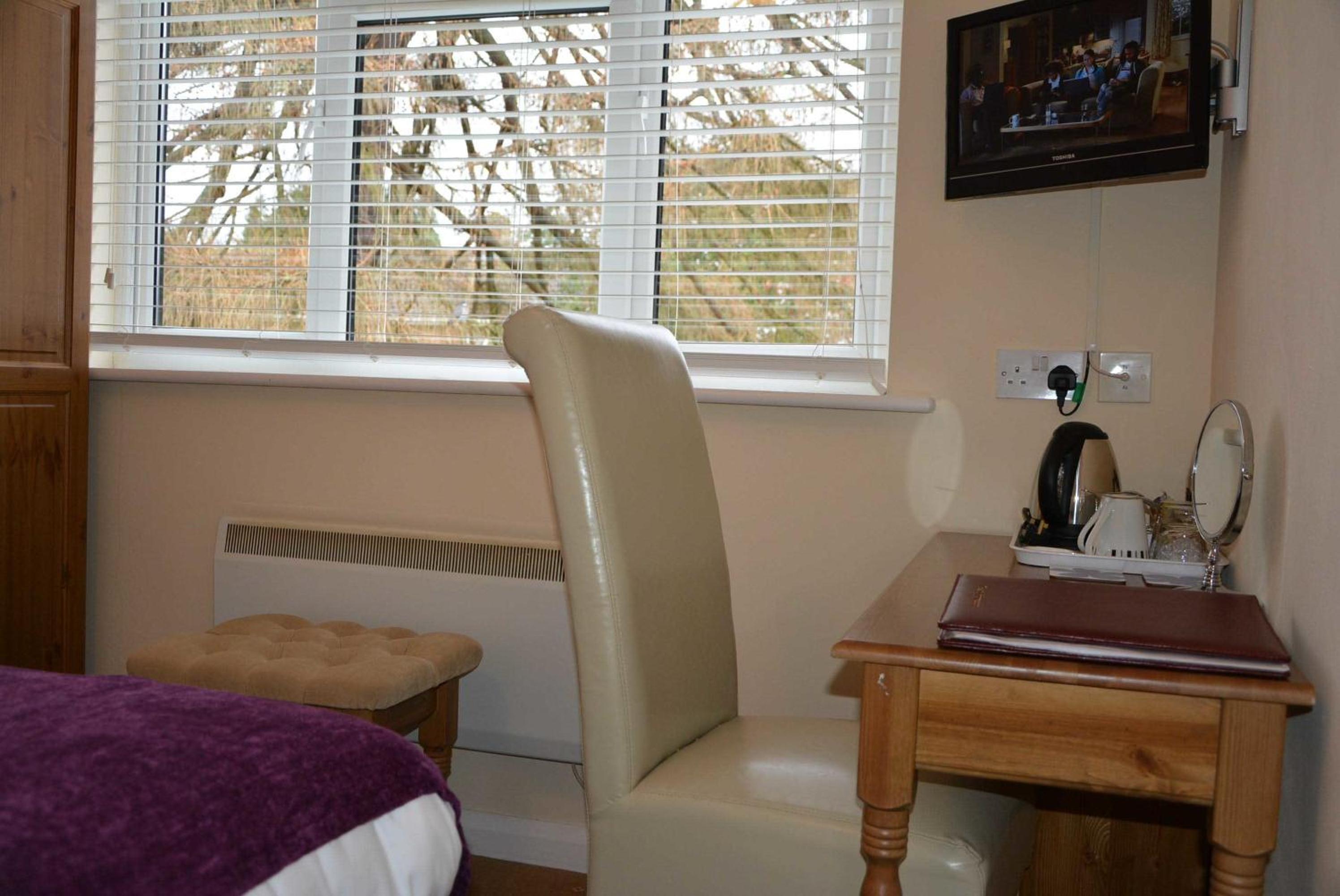 Double En-suite Twin or Single Room - Photo 12