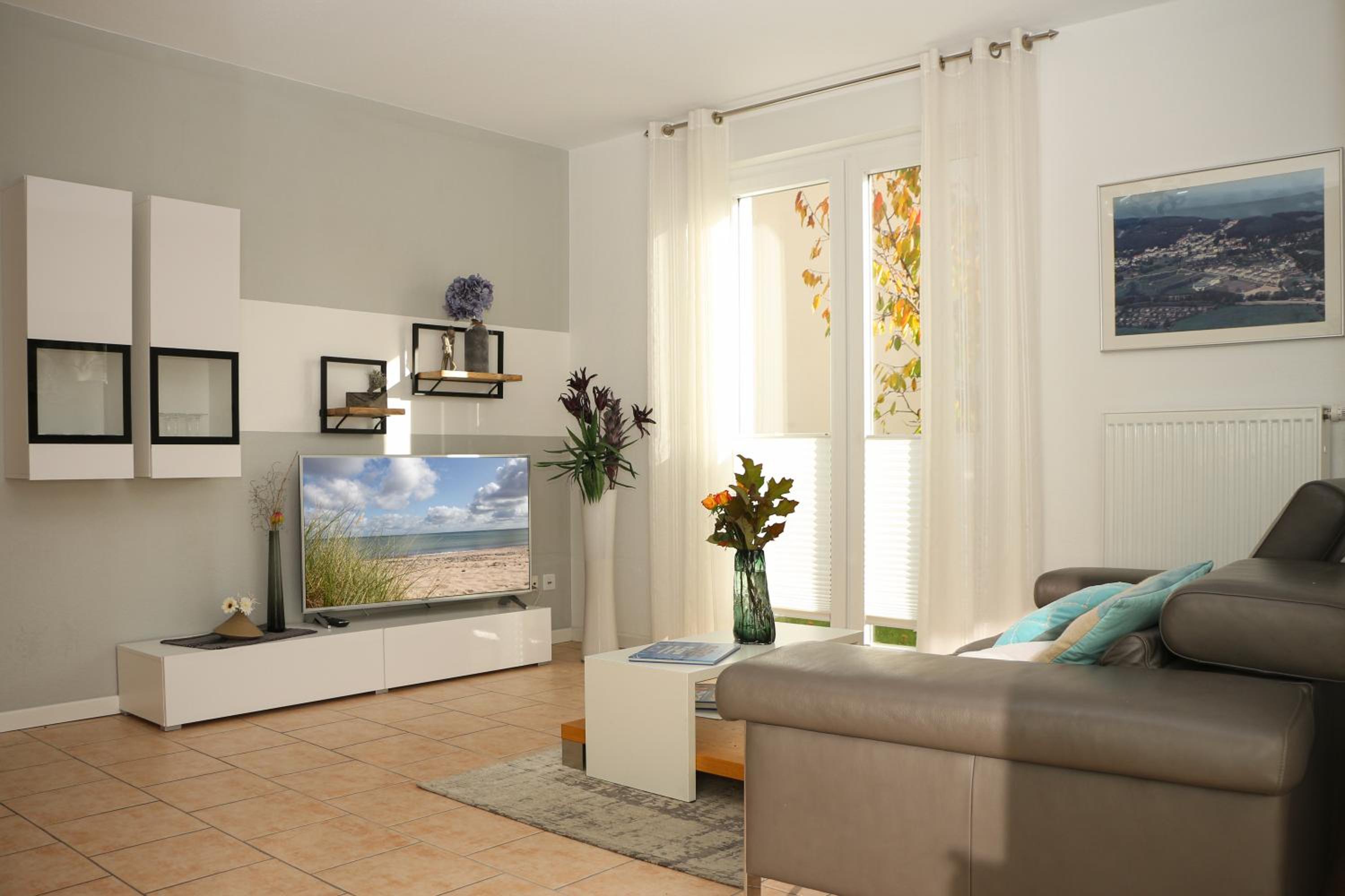 One-Bedroom Apartment with Terrace photo 1