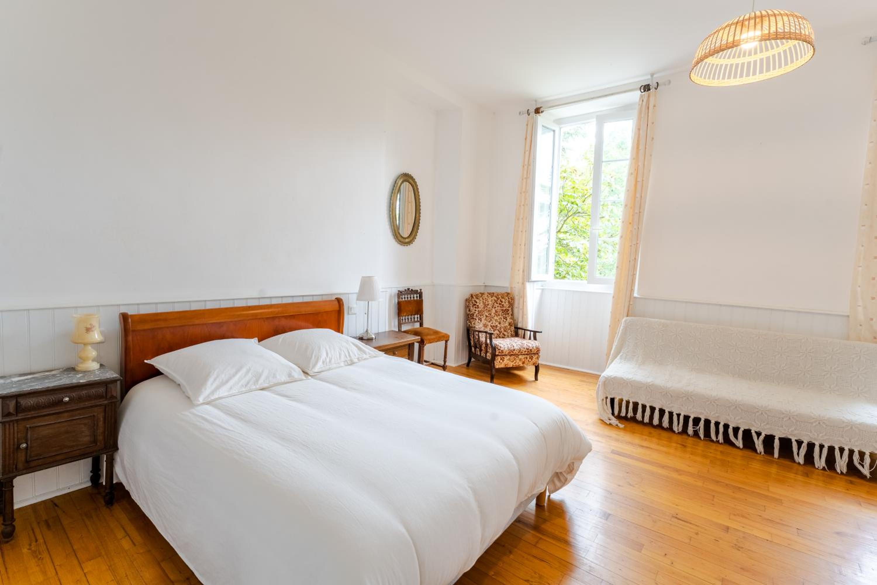 Double Room with Private Bathroom - Photo 6