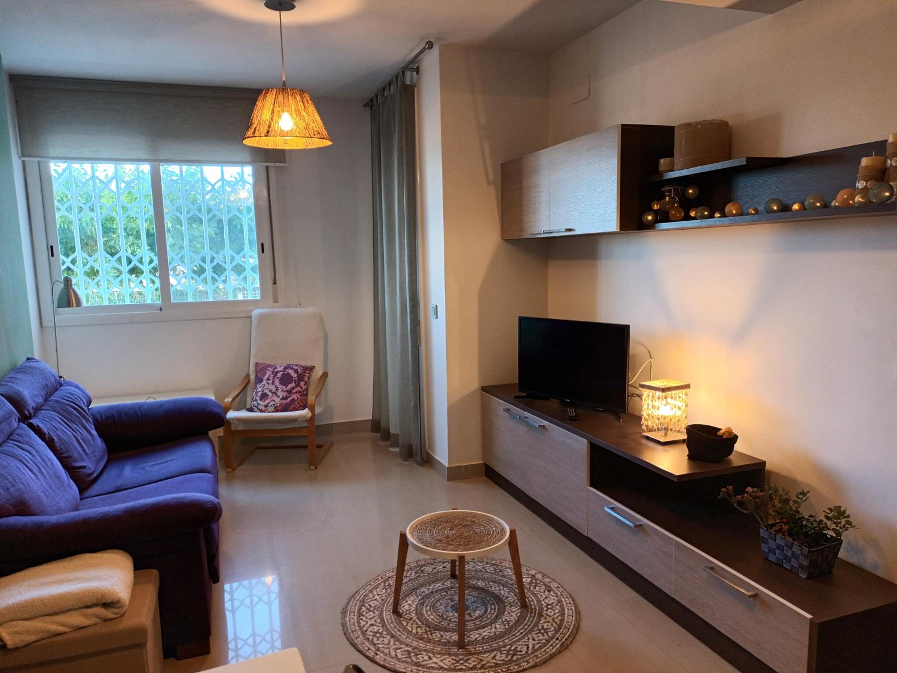 Apartamento con vista a la piscina