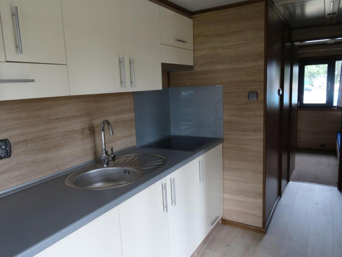 Mobile Home - Photo 2