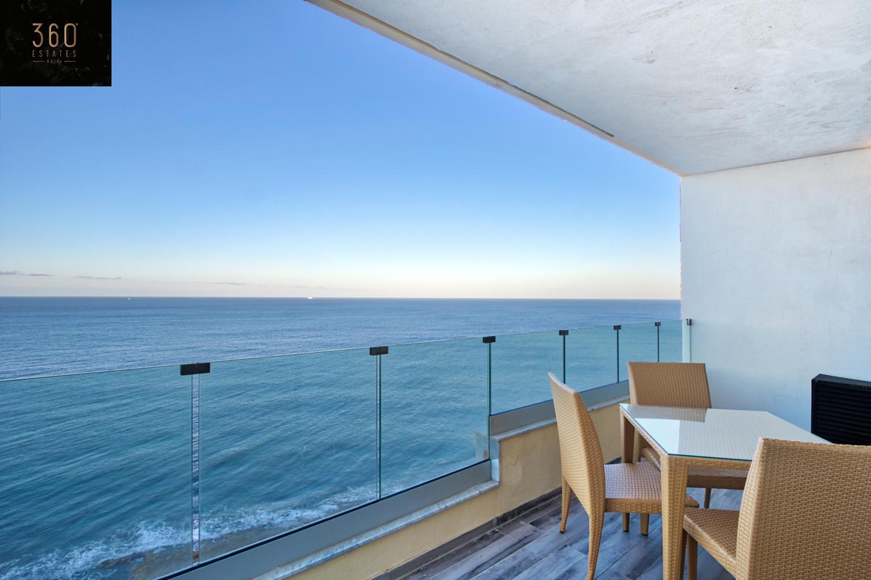 Apartment with Sea View