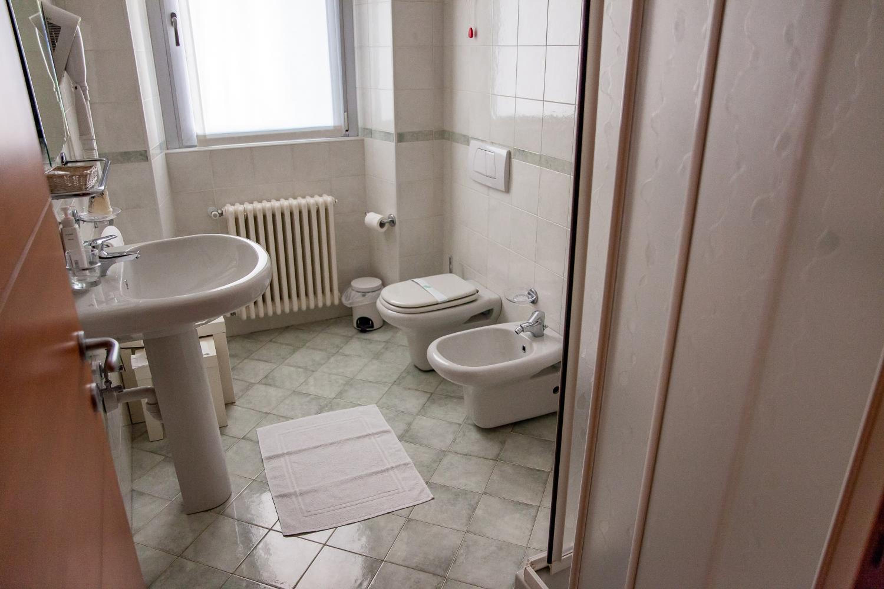 Double or Twin Room - Annex - Photo 4