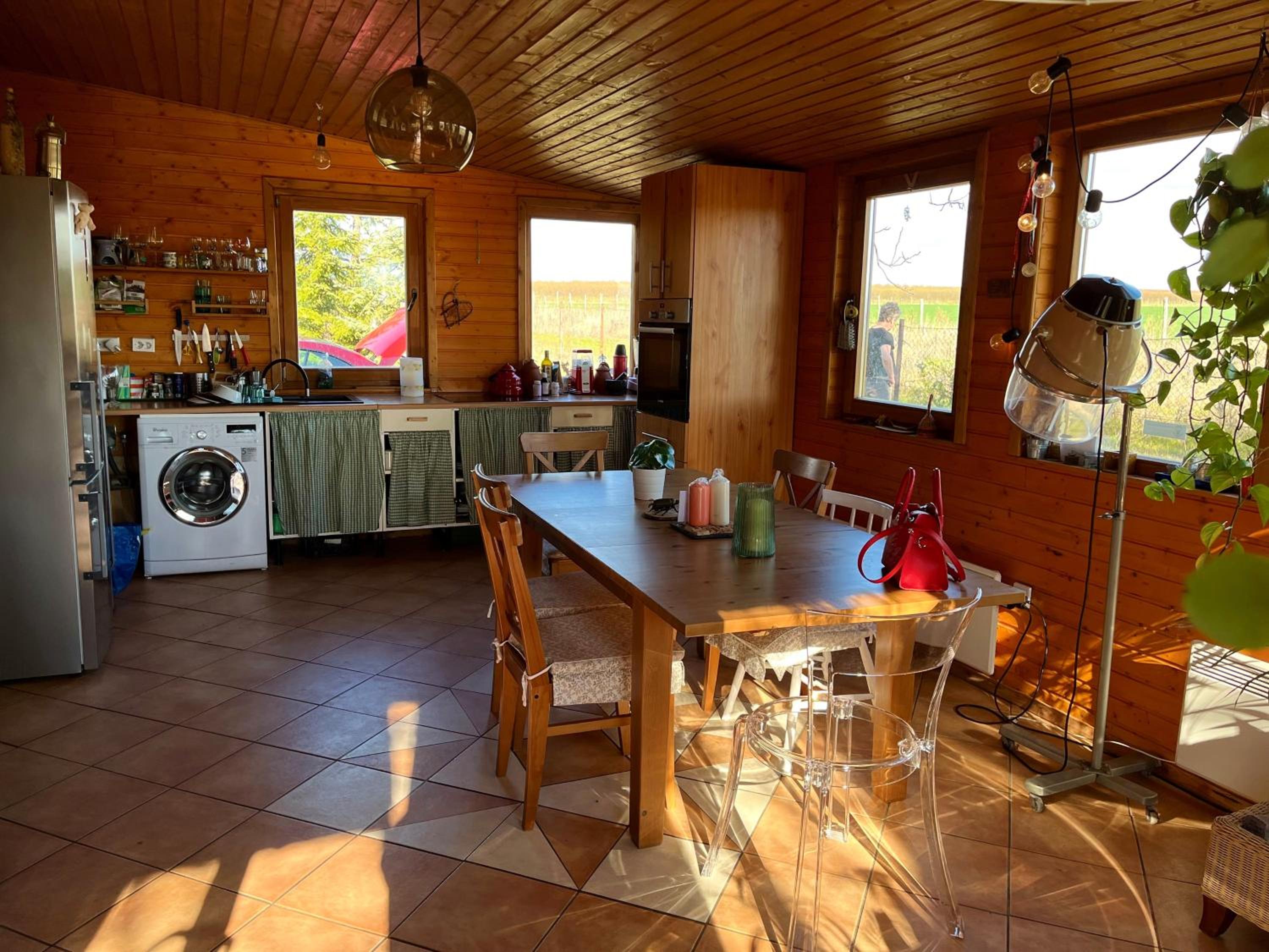 One-Bedroom House - Photo 23
