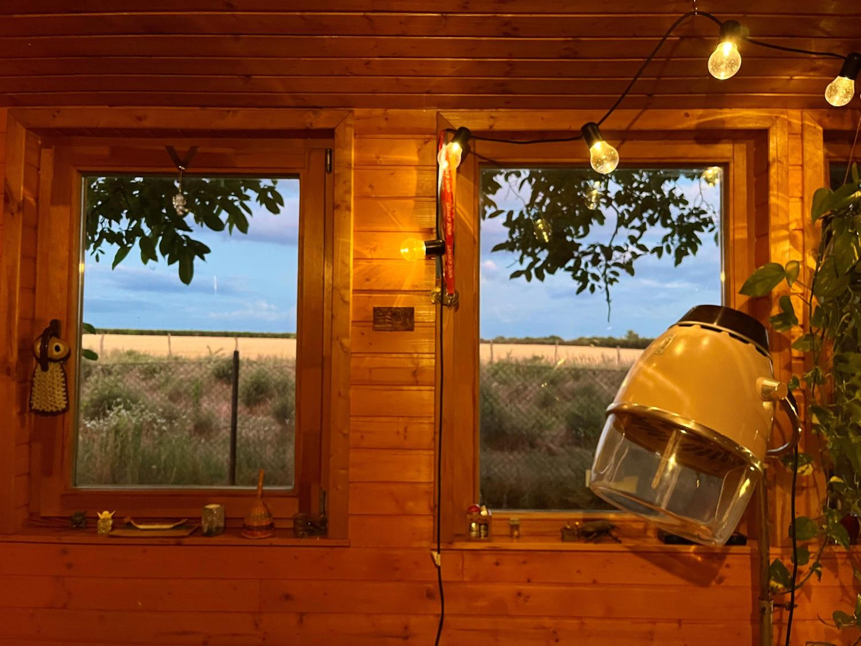 One-Bedroom House - Photo 26