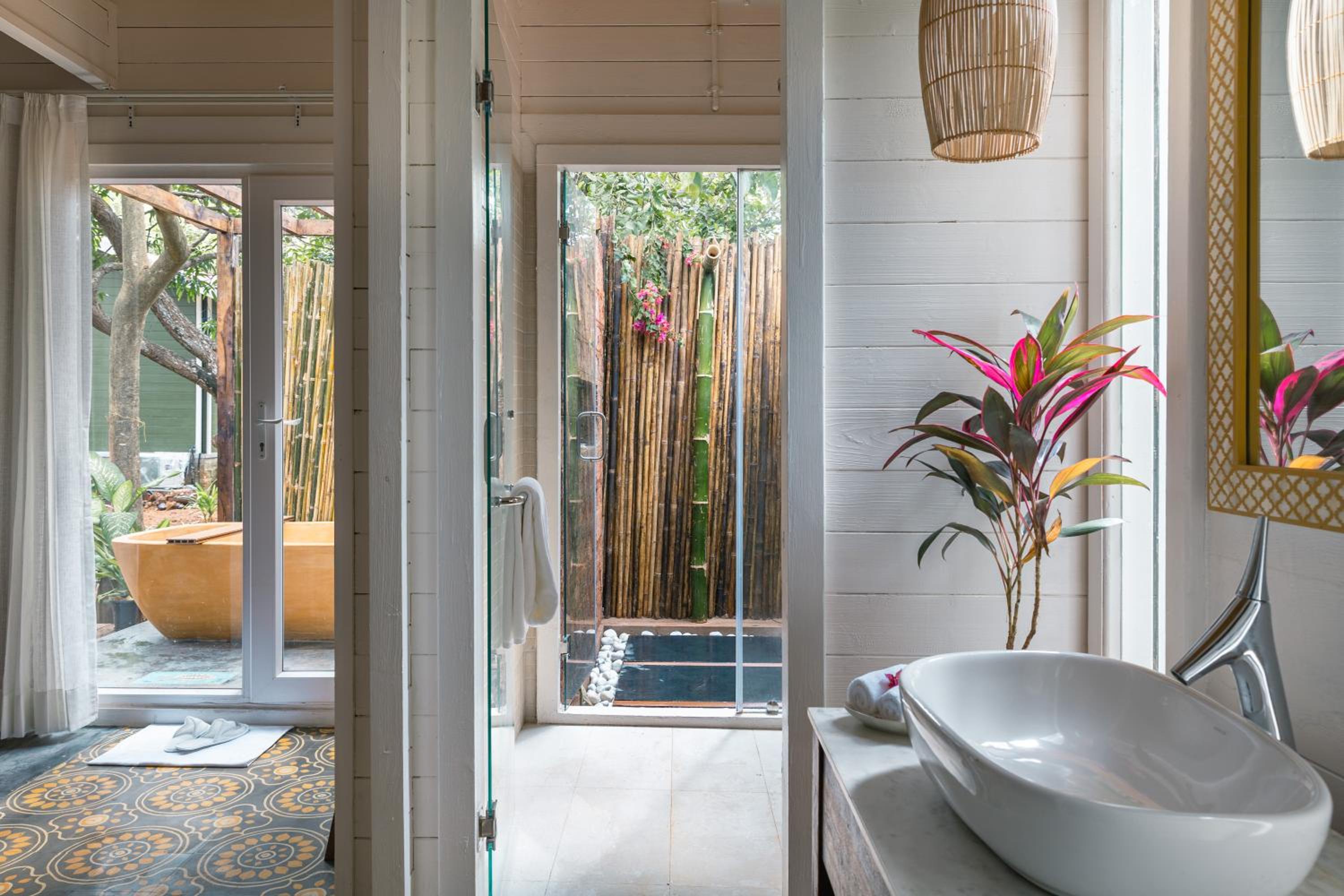 Suite with Garden View - Photo 8