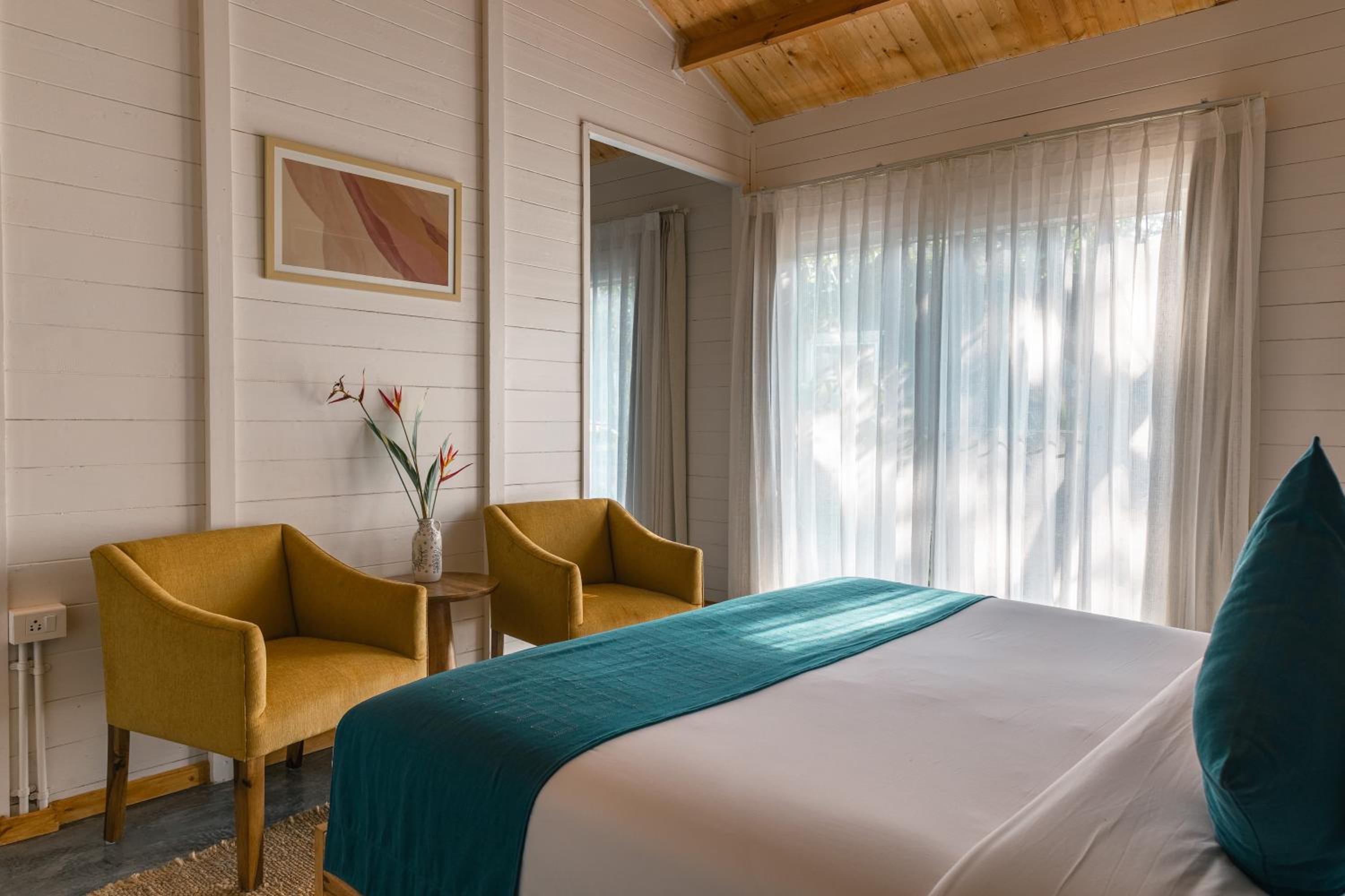 Suite with Garden View - Photo 4