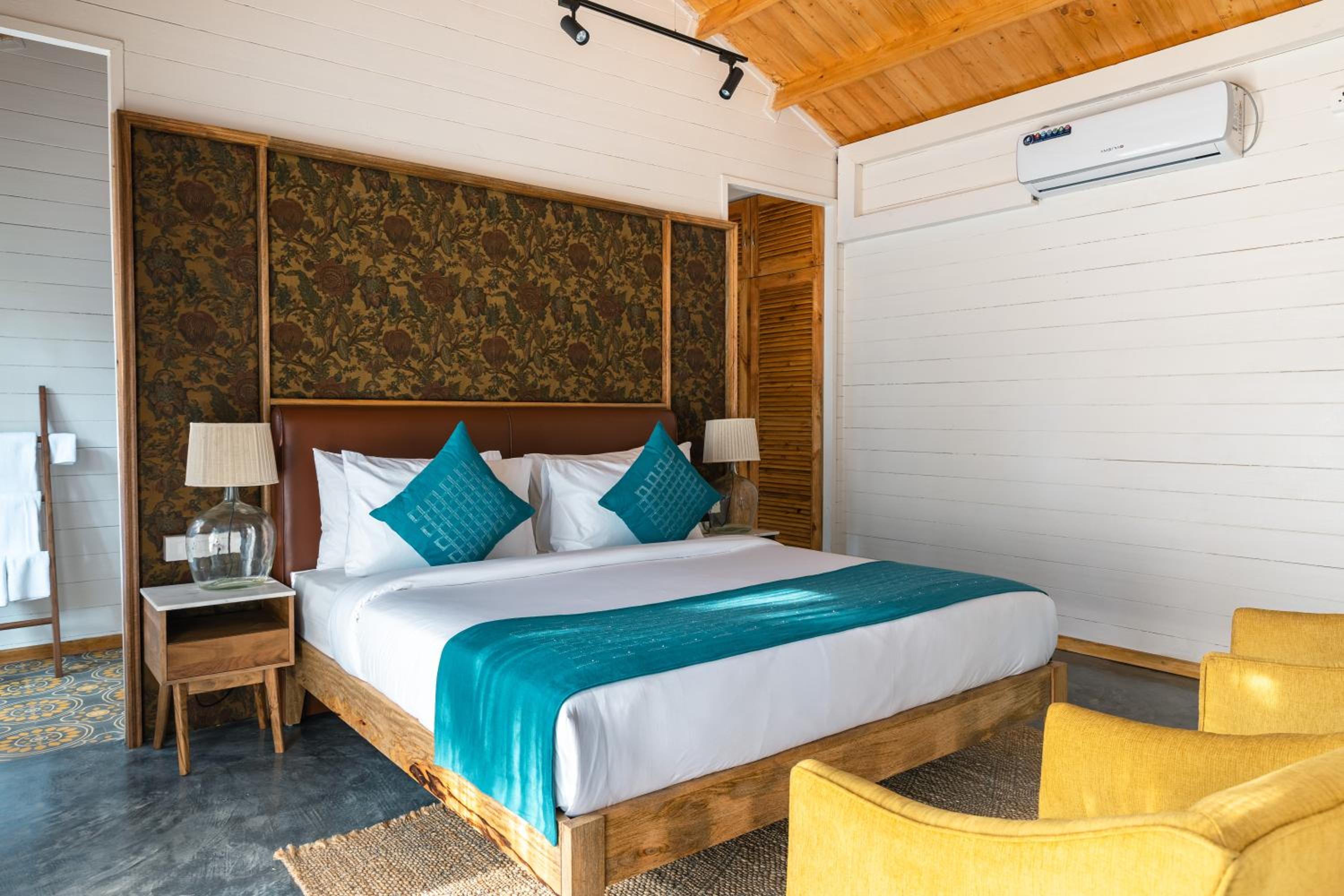 Suite with Garden View - Photo 2