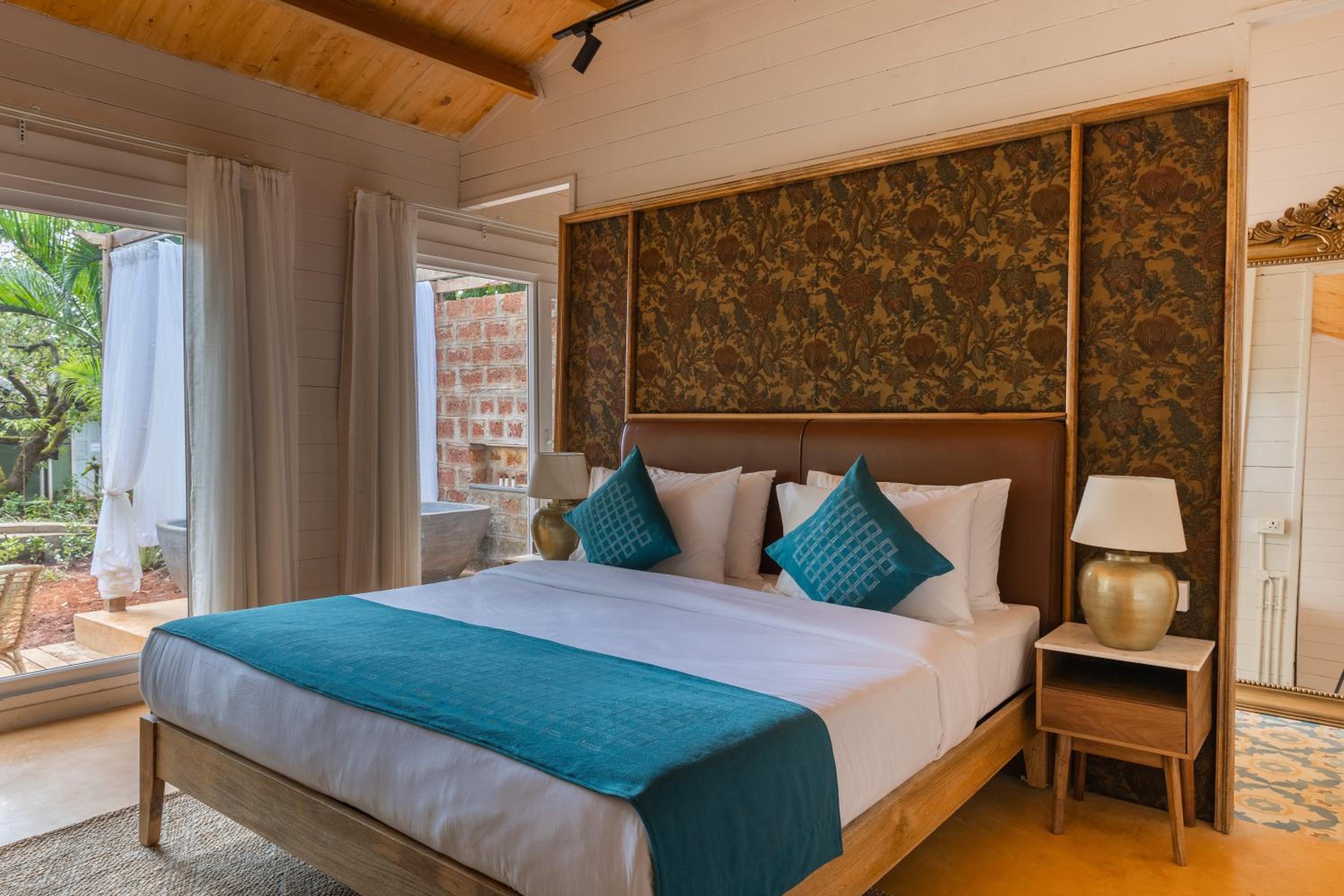 Two-Bedroom Suite - Photo 6