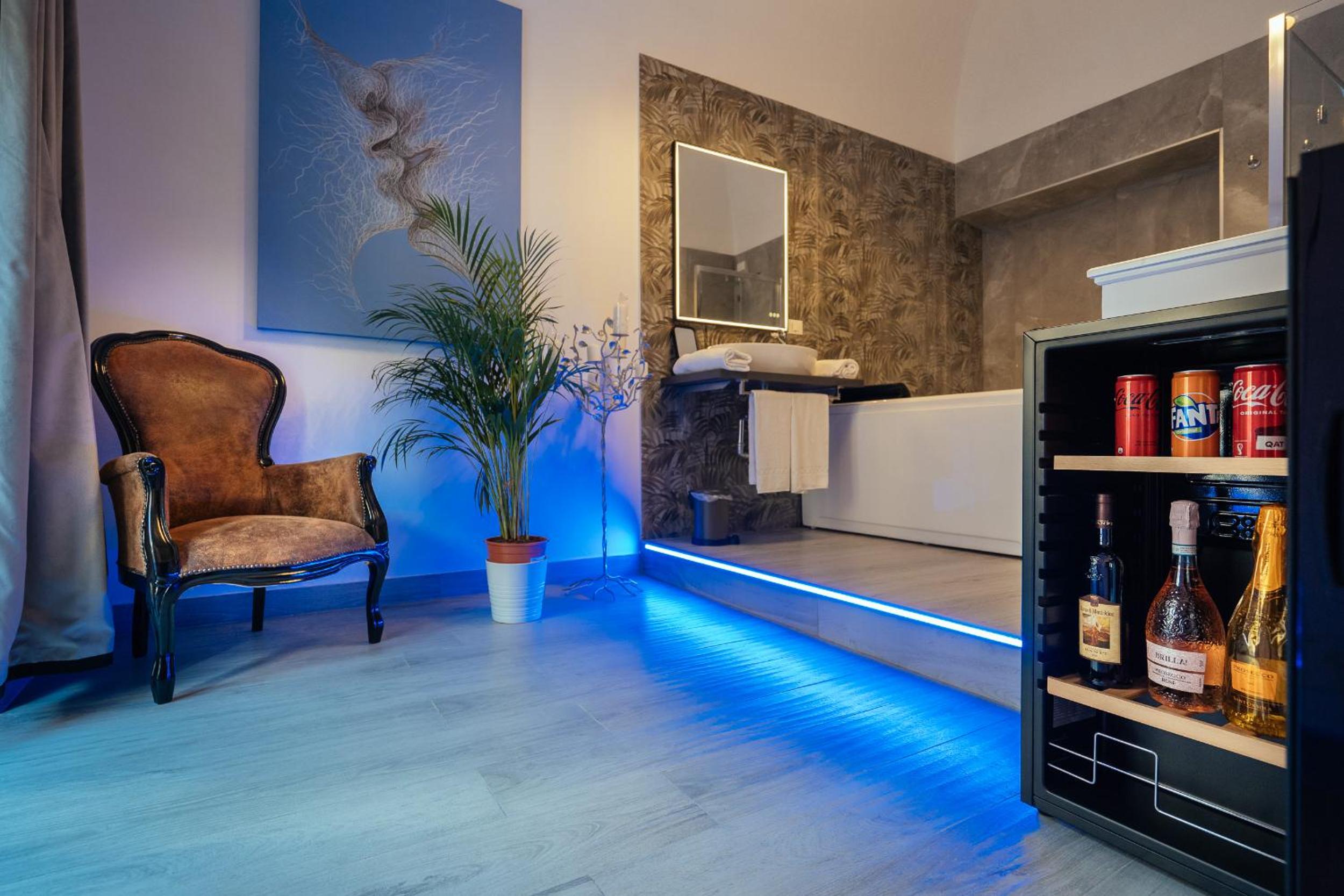 Queen Room with Spa Bath photo 2
