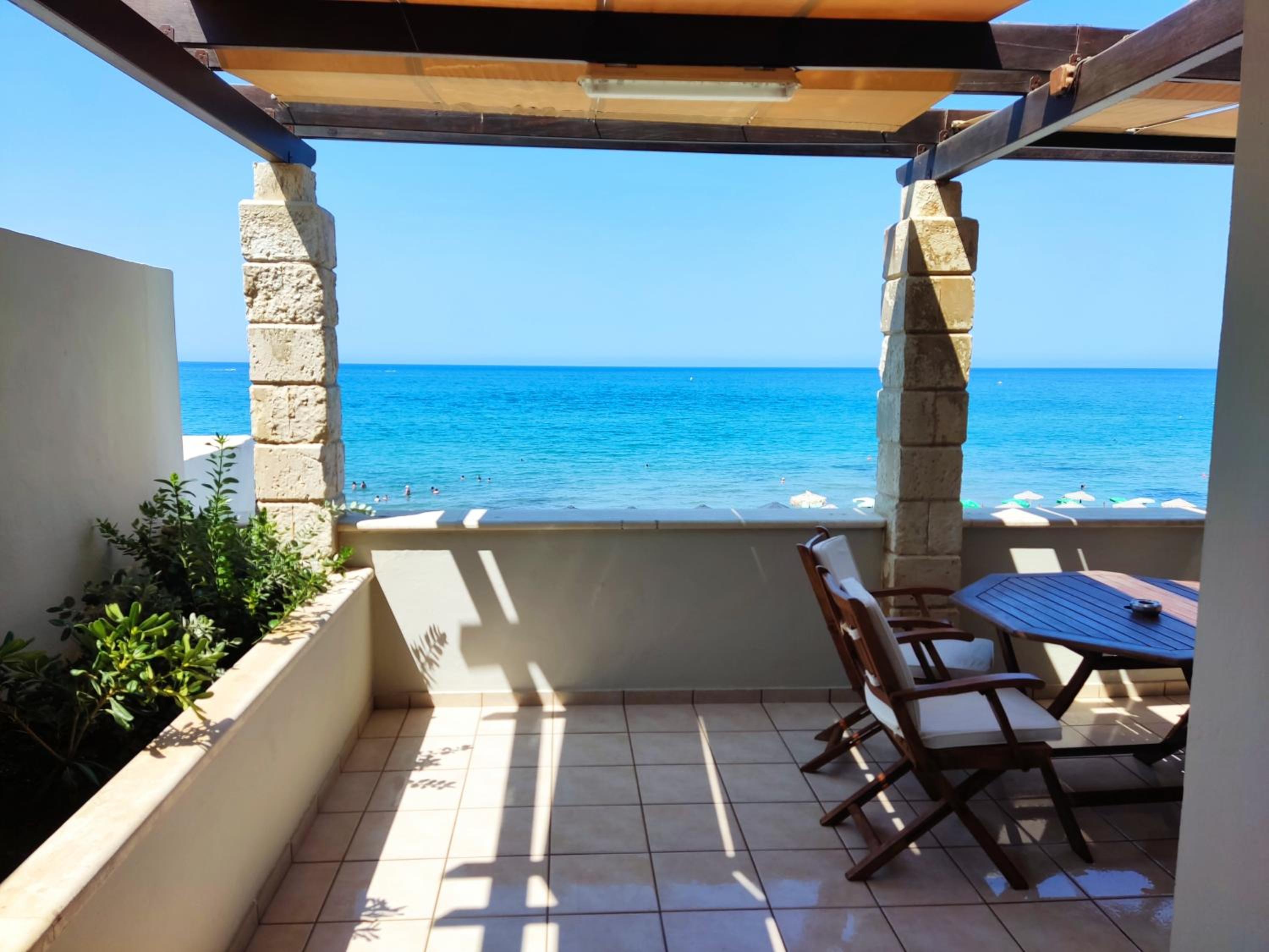 Executive Suite Sea View with Outdoor Jacuzzi
