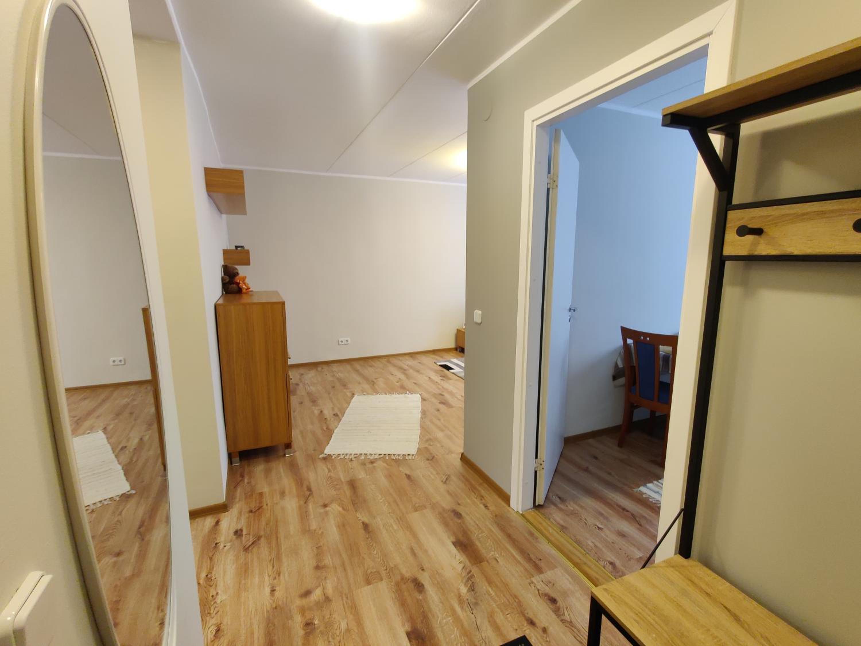 One-Bedroom Apartment - Photo 5