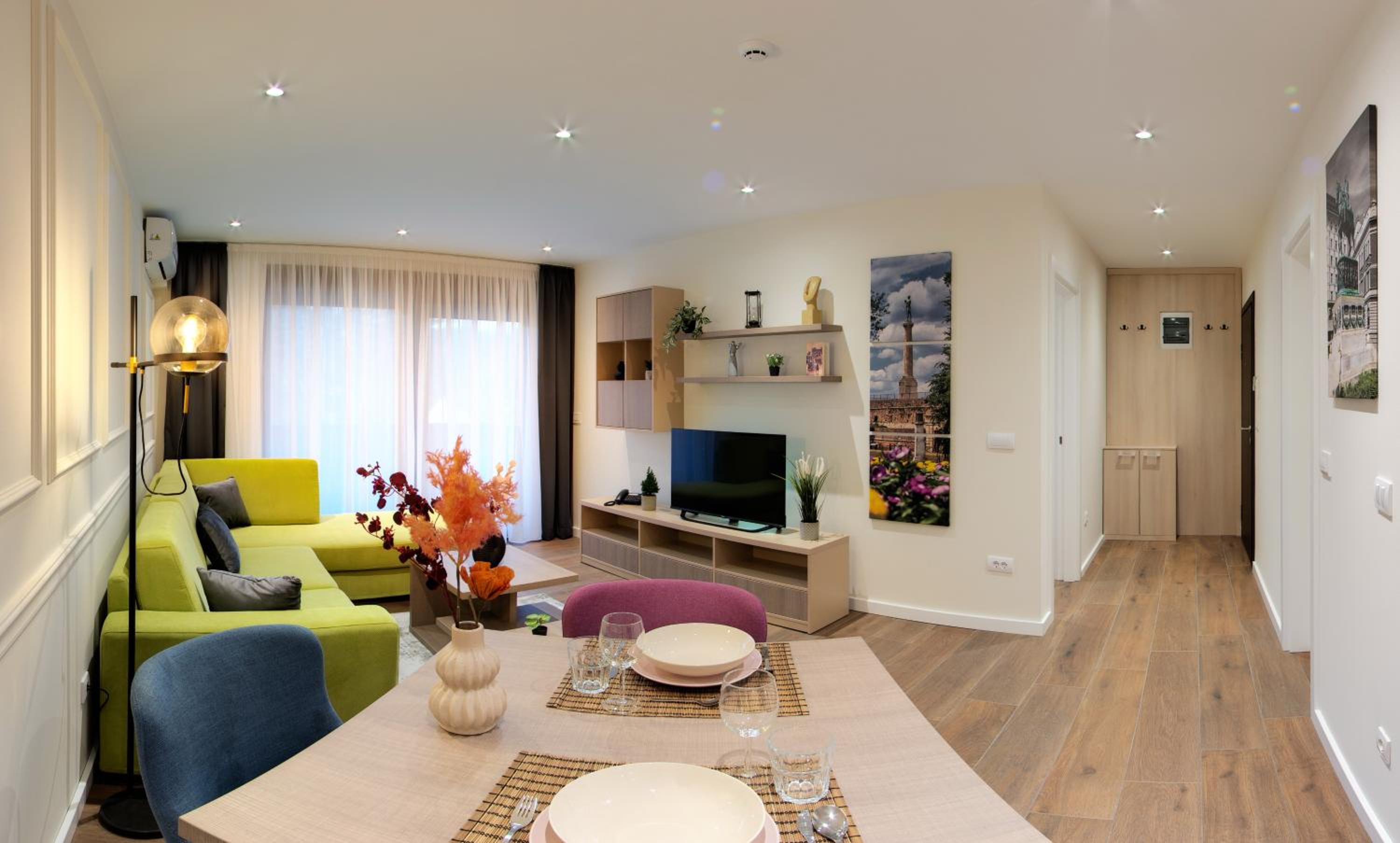 Deluxe Suite - Photo 2