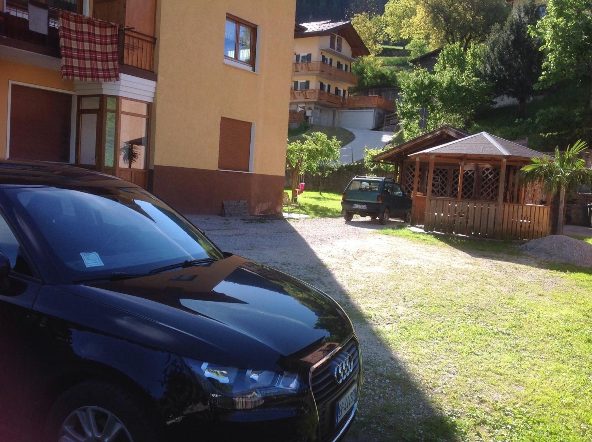 Apartment with Mountain View photo 2