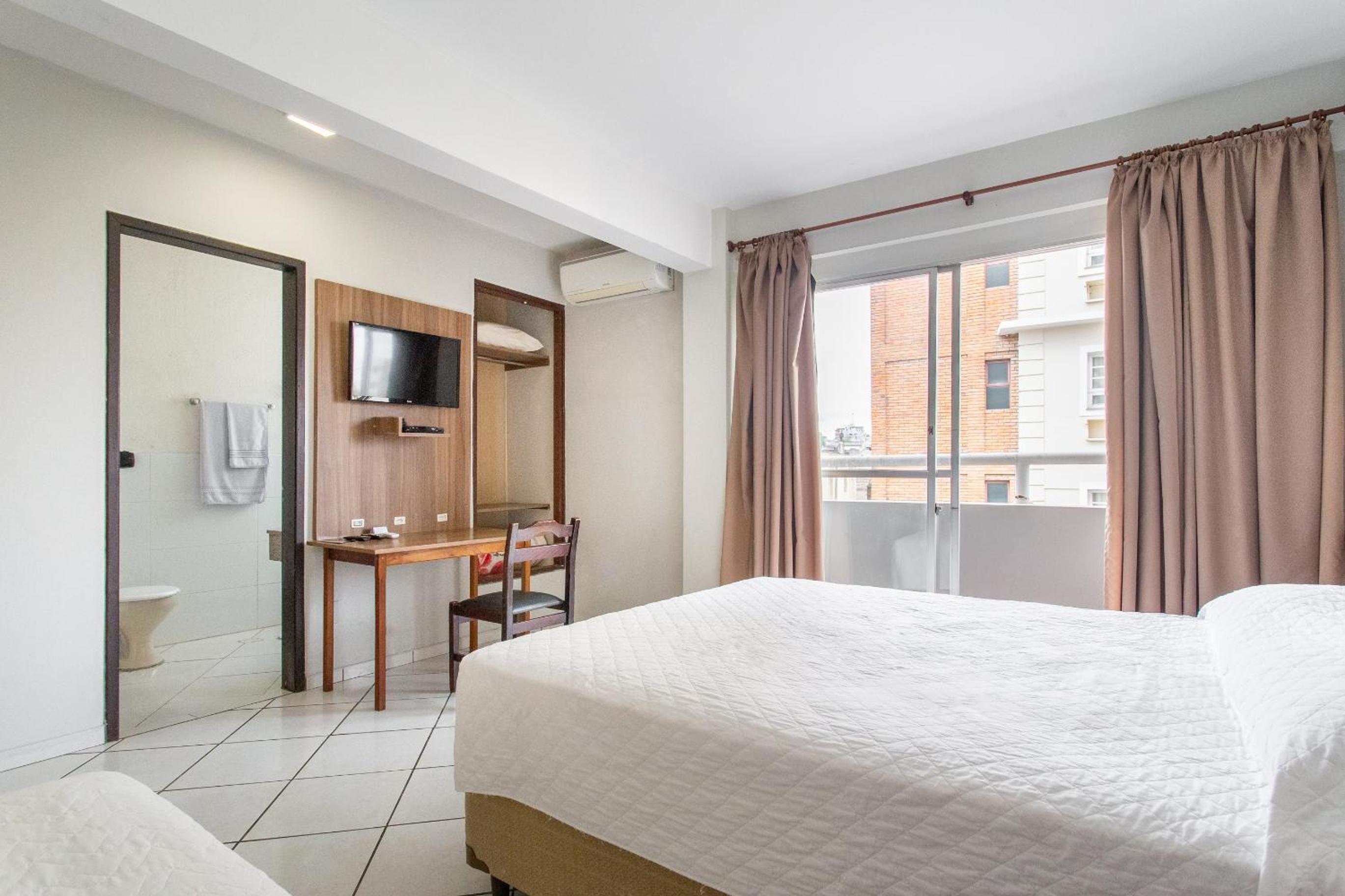Standard Double Room photo 3