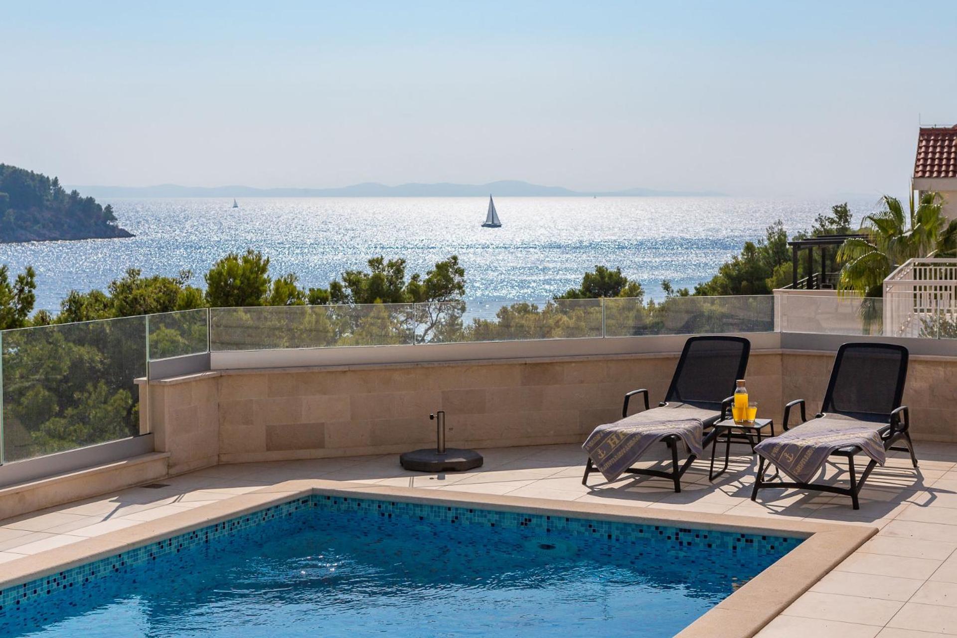 Villa photo 3