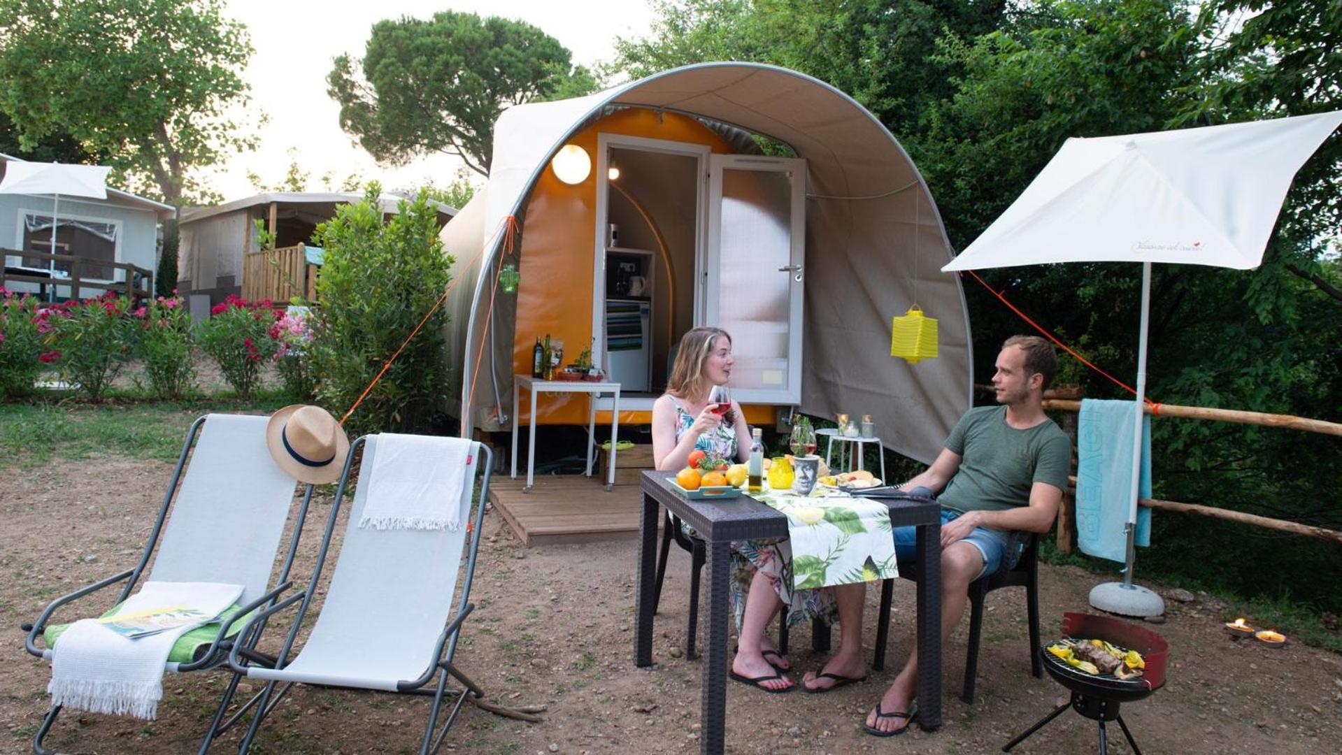 Tent with Shared Bathroom (2 People) photo 3