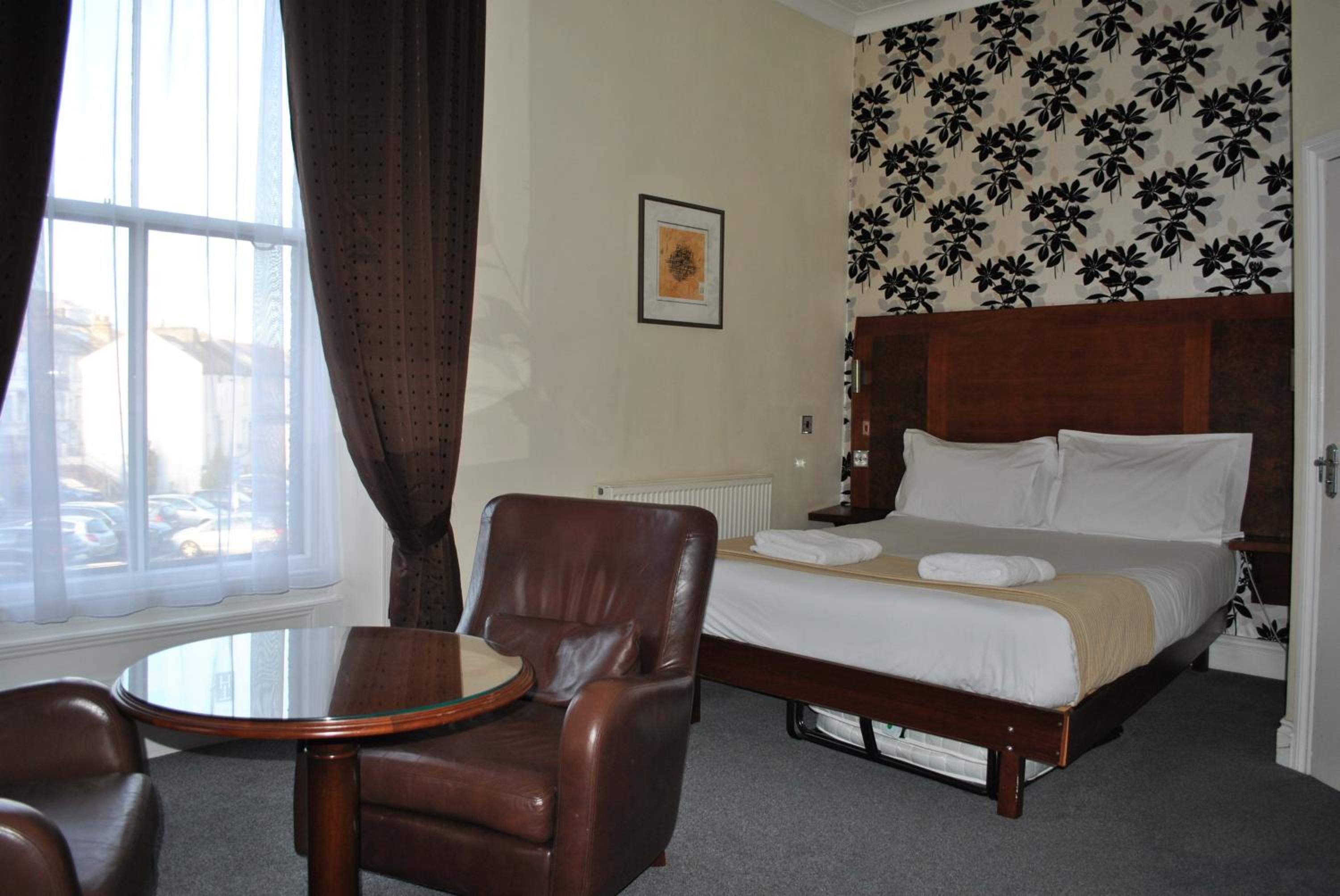 Deluxe King Room photo 1