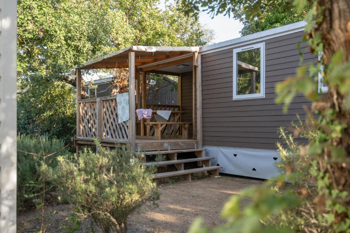 Comfort Mobile Home (6 Adults) photo 2