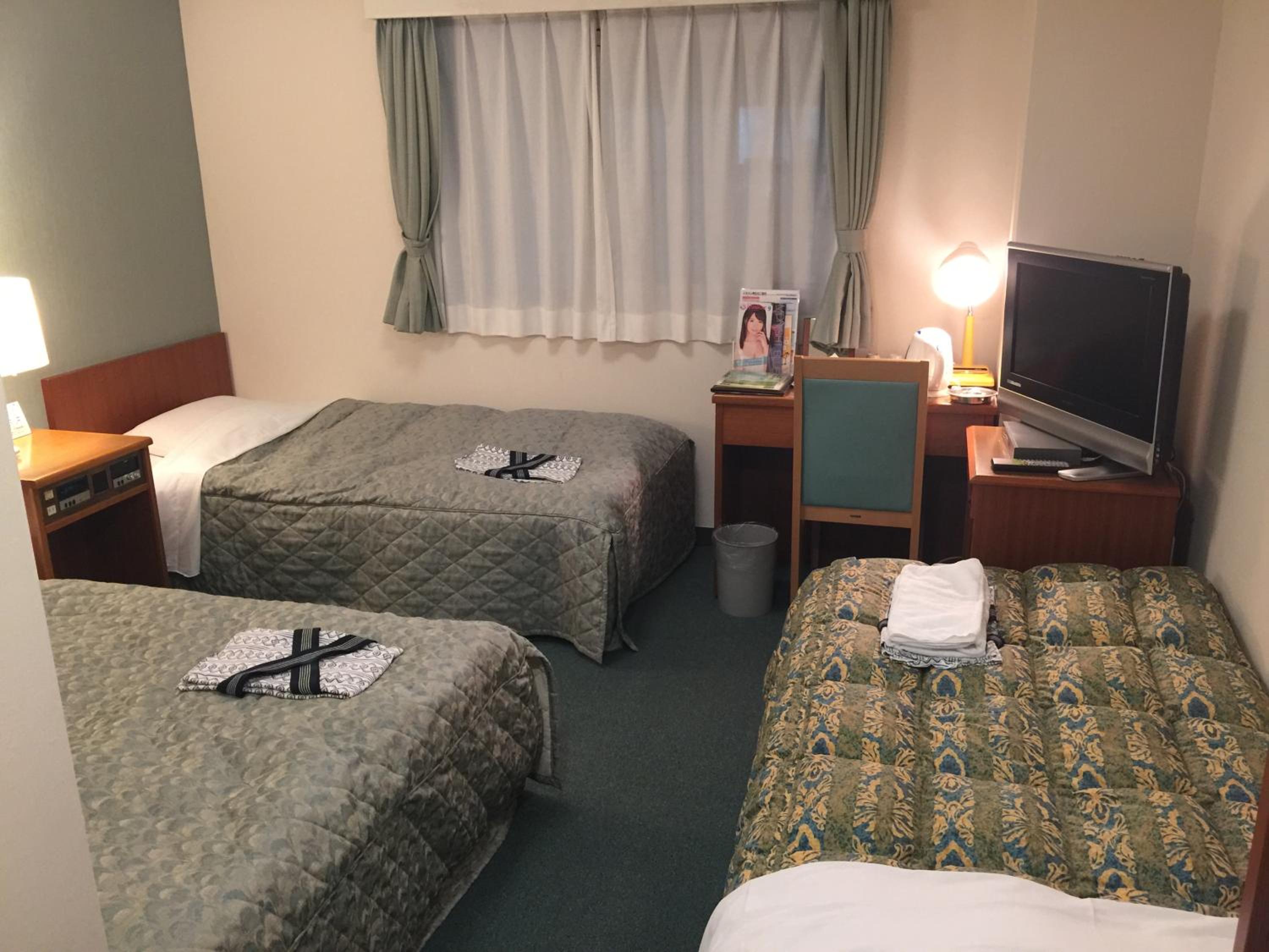 Twin Room A - Non-Smoking photo 2