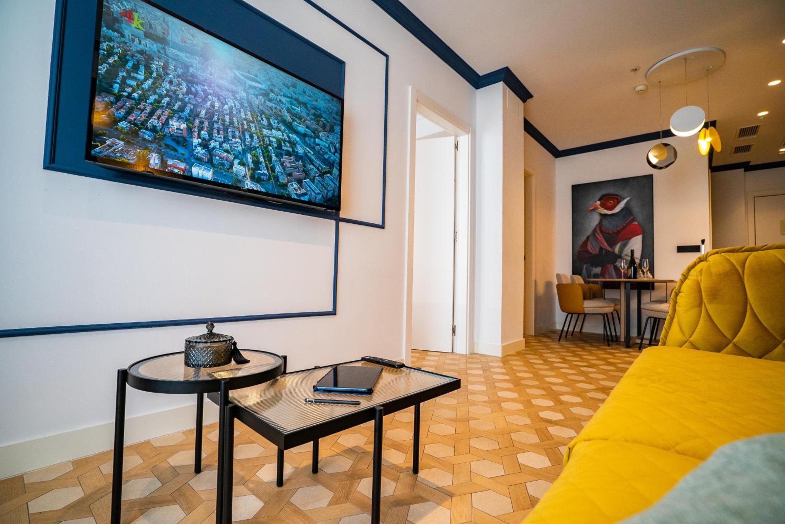 Two-Bedroom Apartment - Photo 16