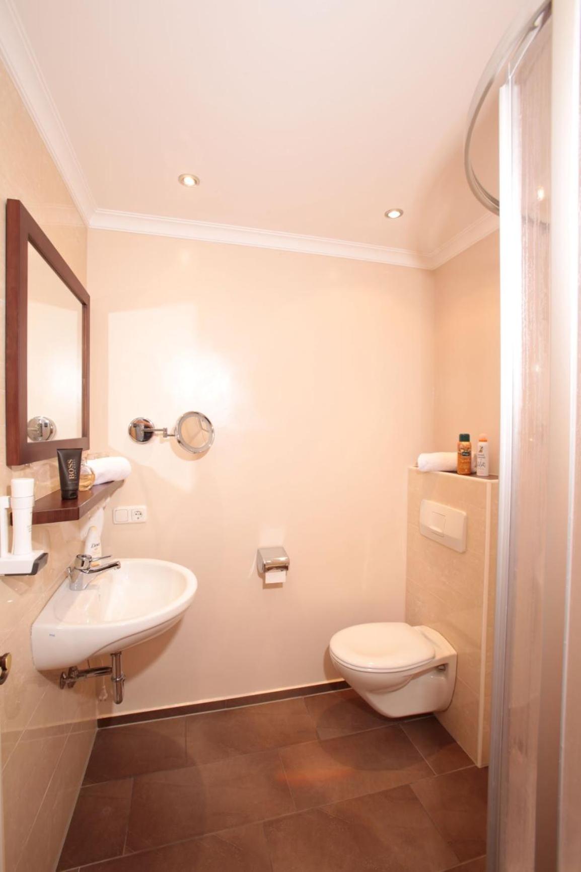 Double Room with Balcony photo 3