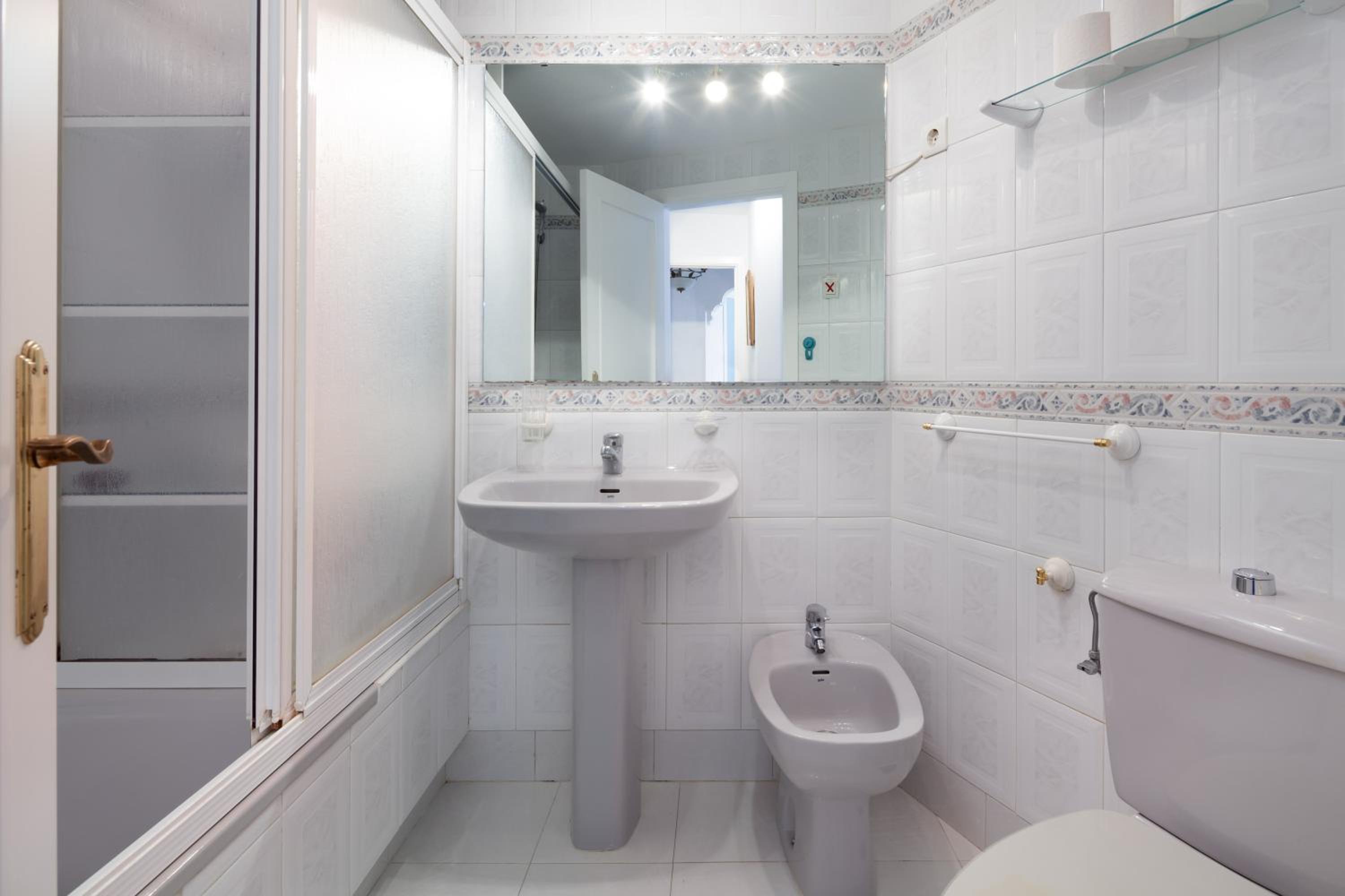 Two-Bedroom Deluxe Apartment with Ocean View photo 3