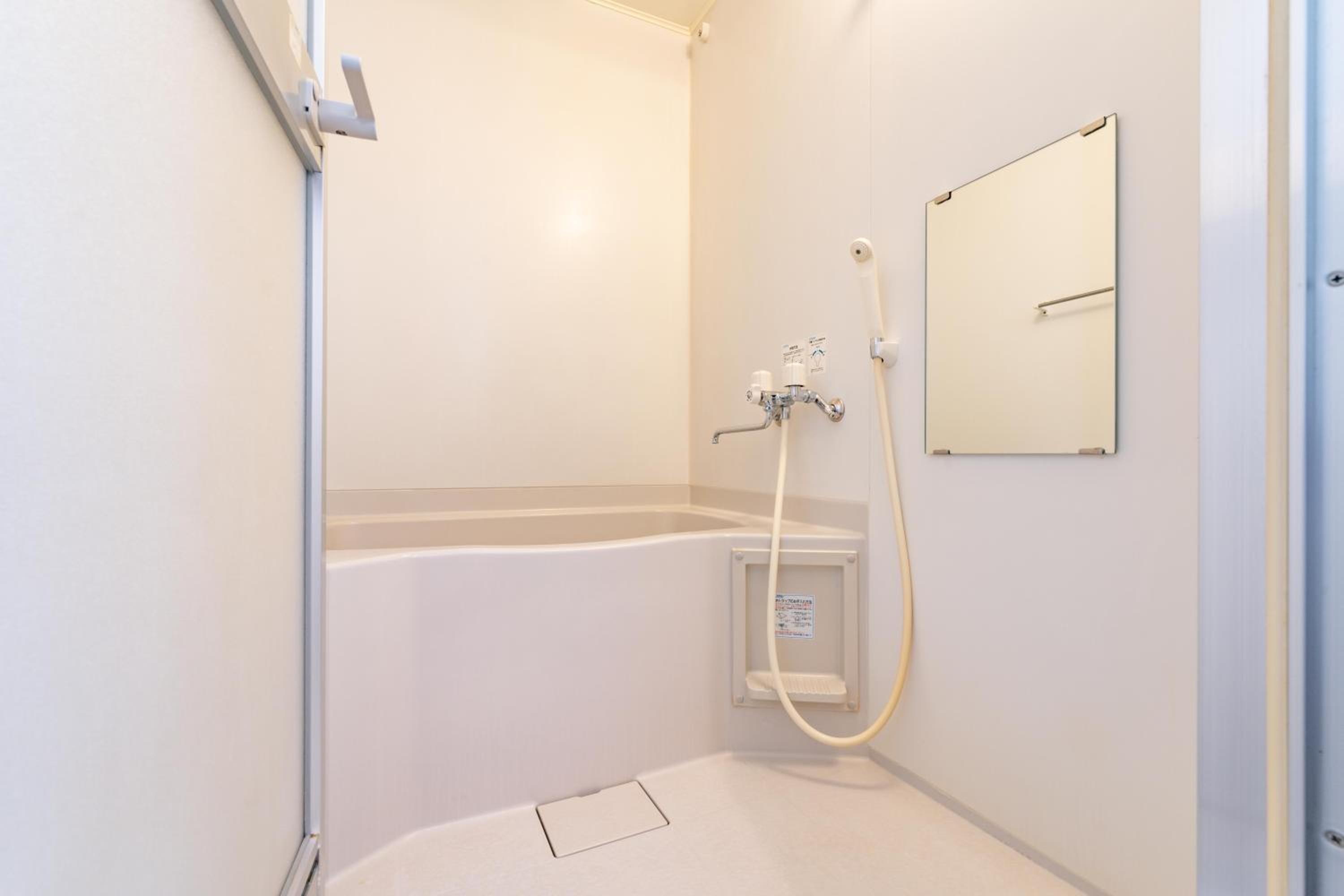 One-Bedroom Superior Apartment - Photo 6