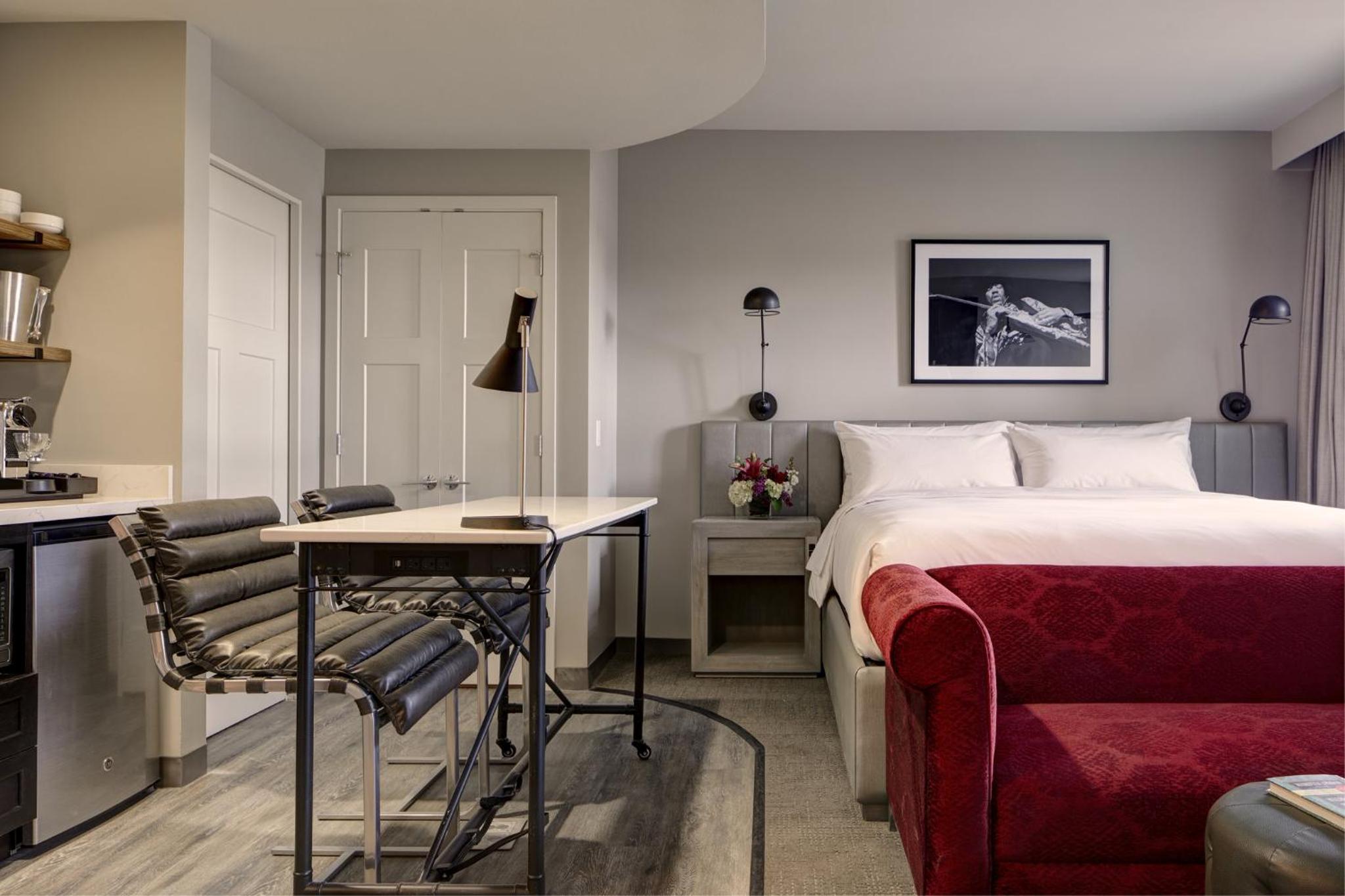 Deluxe King Hearing-Accessible Studio Suite at Archer Hotel Seattle/Redmond in Redmond