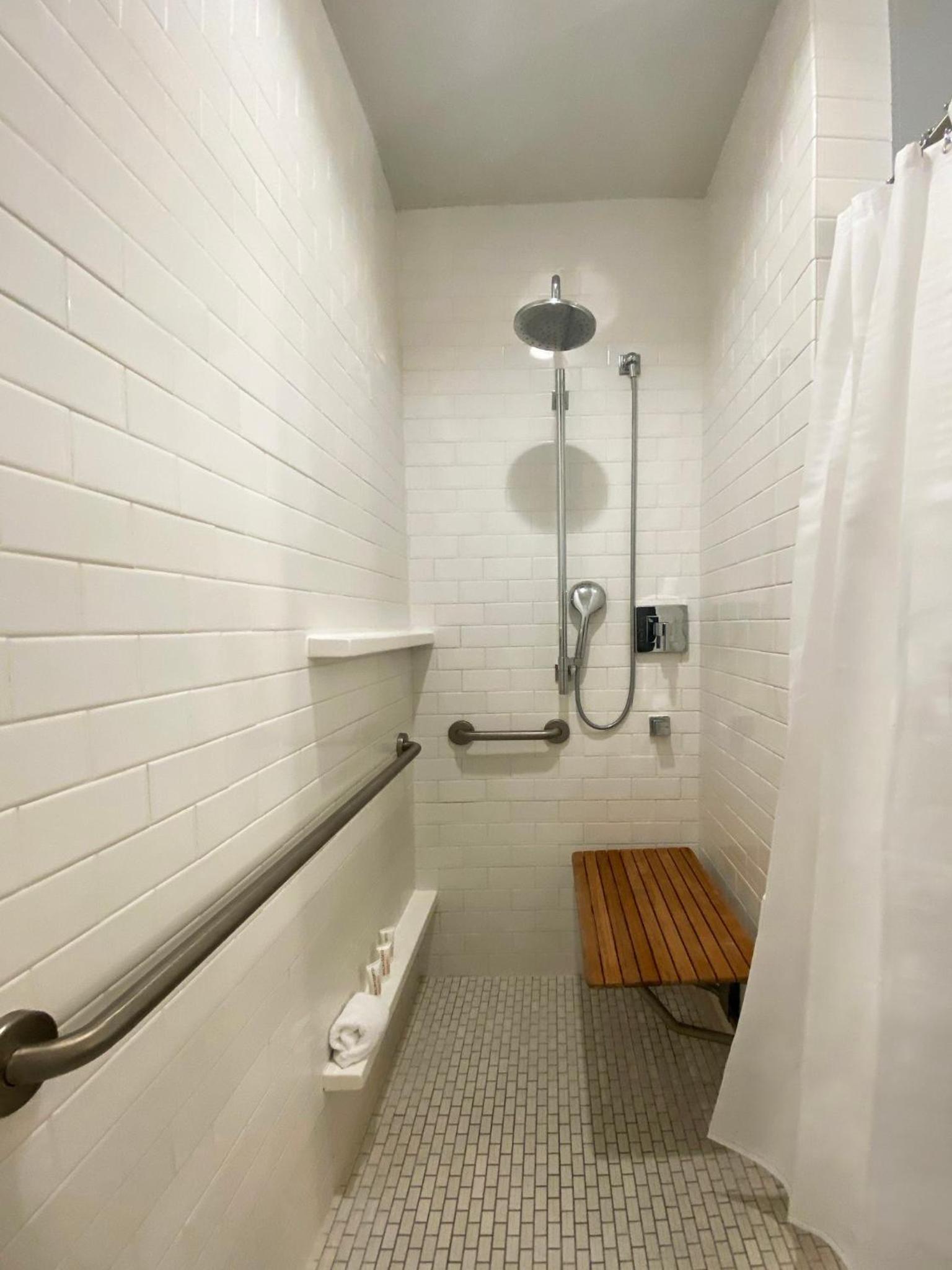 Archer's Den Mobility-Accessible Suite With Balcony and Roll-in Shower photo 3