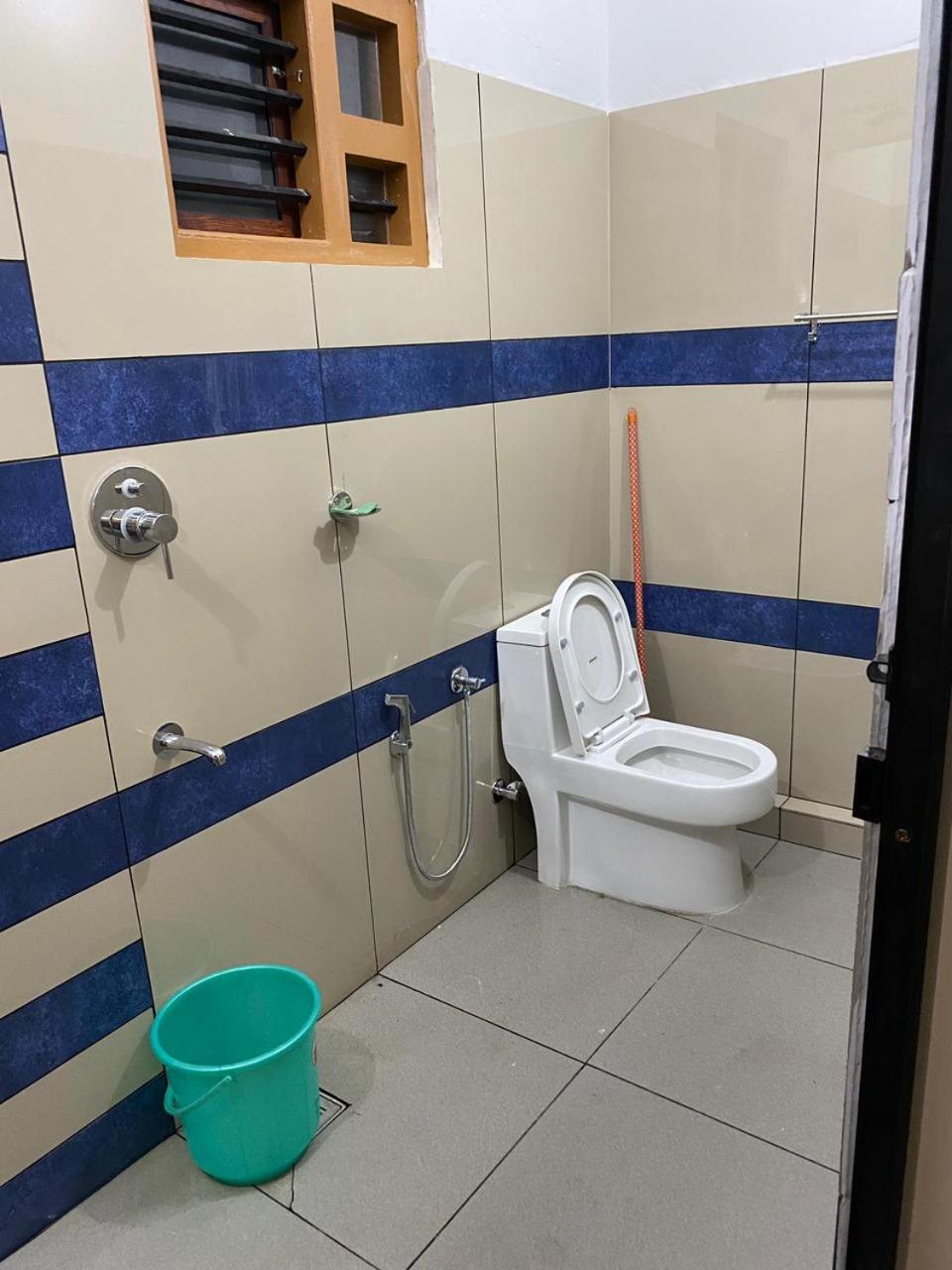 Standard Double Room with Fan photo 3