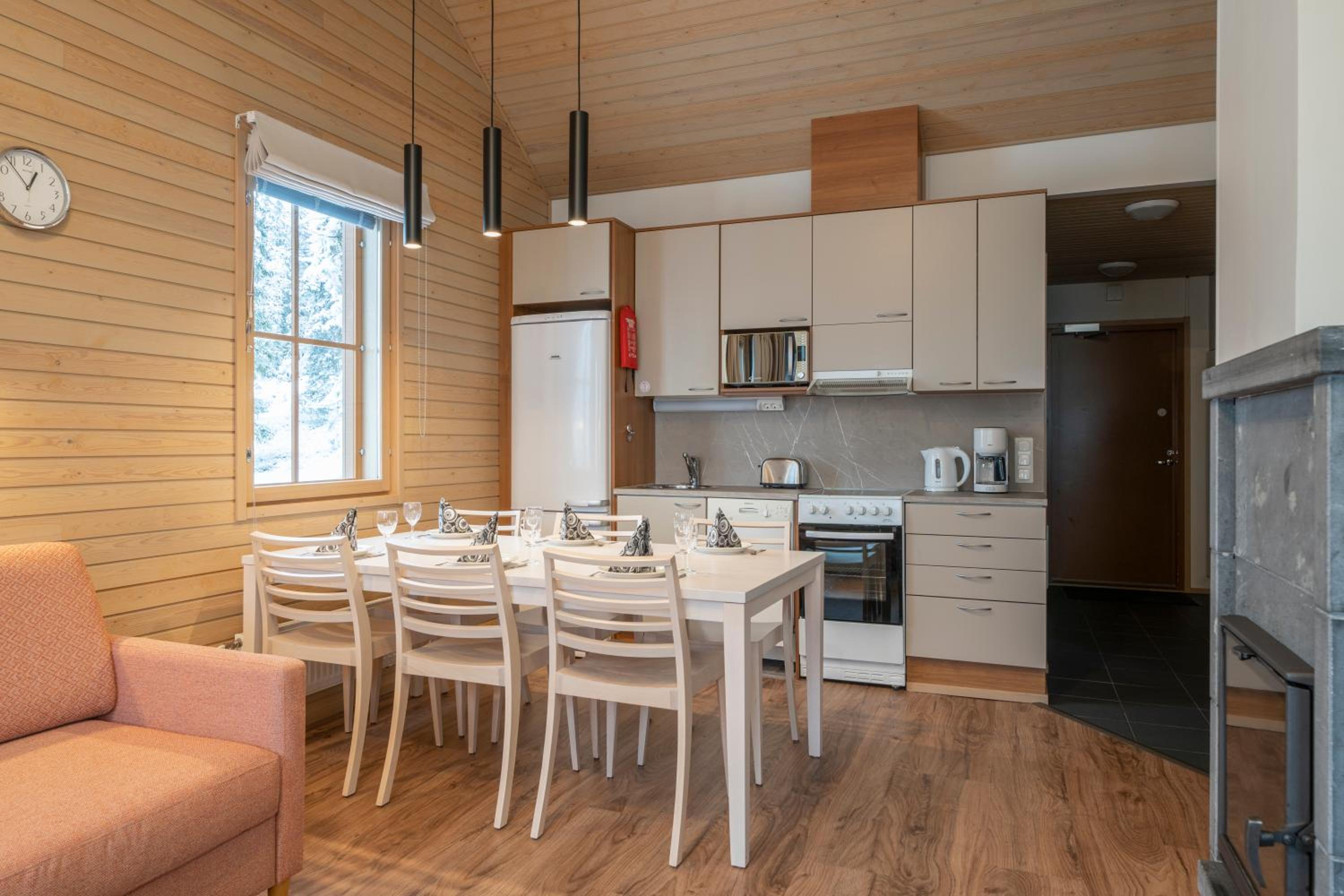 Two-Bedroom Apartment - Photo 4