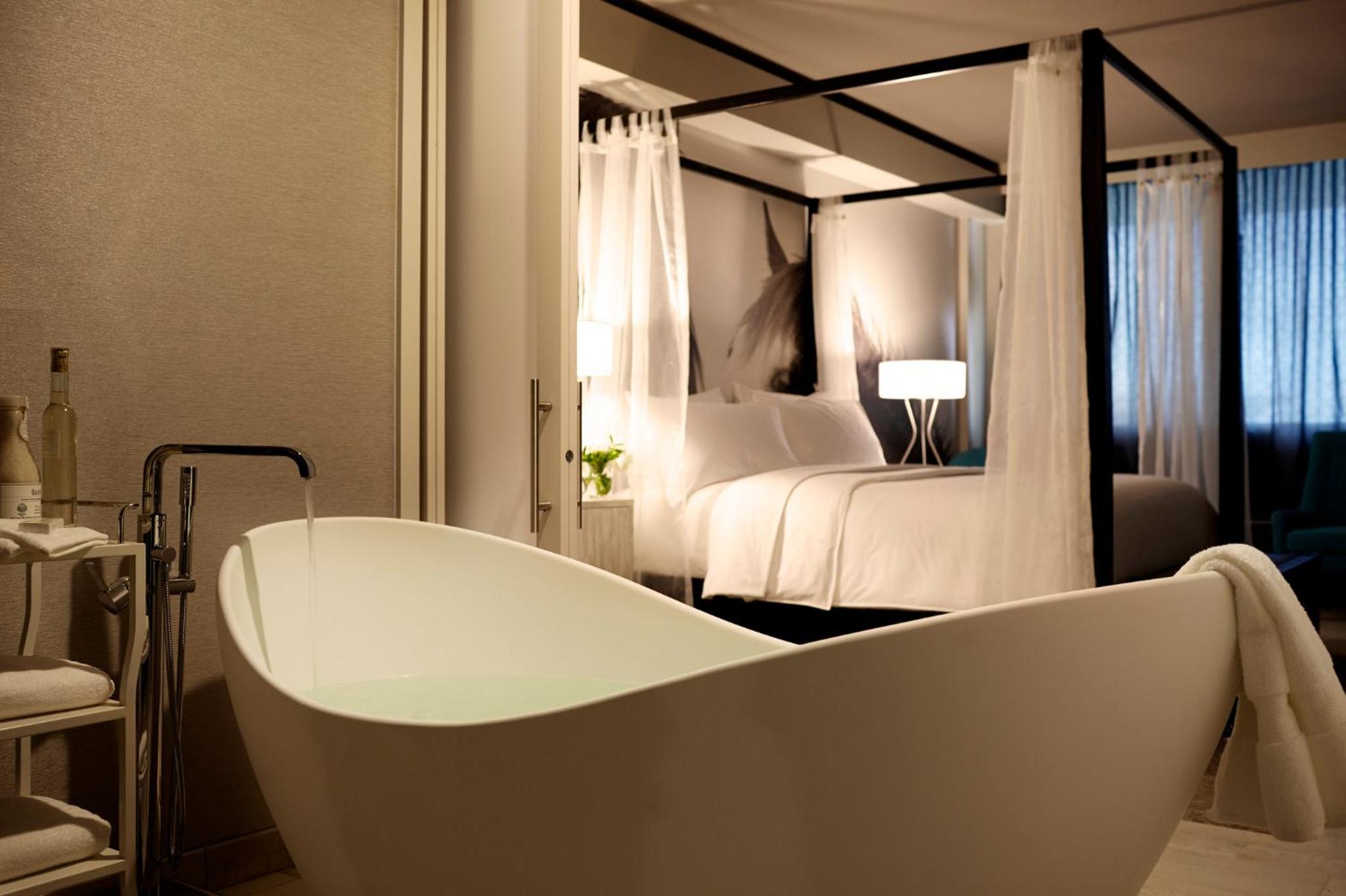 Archer King Suite photo 3