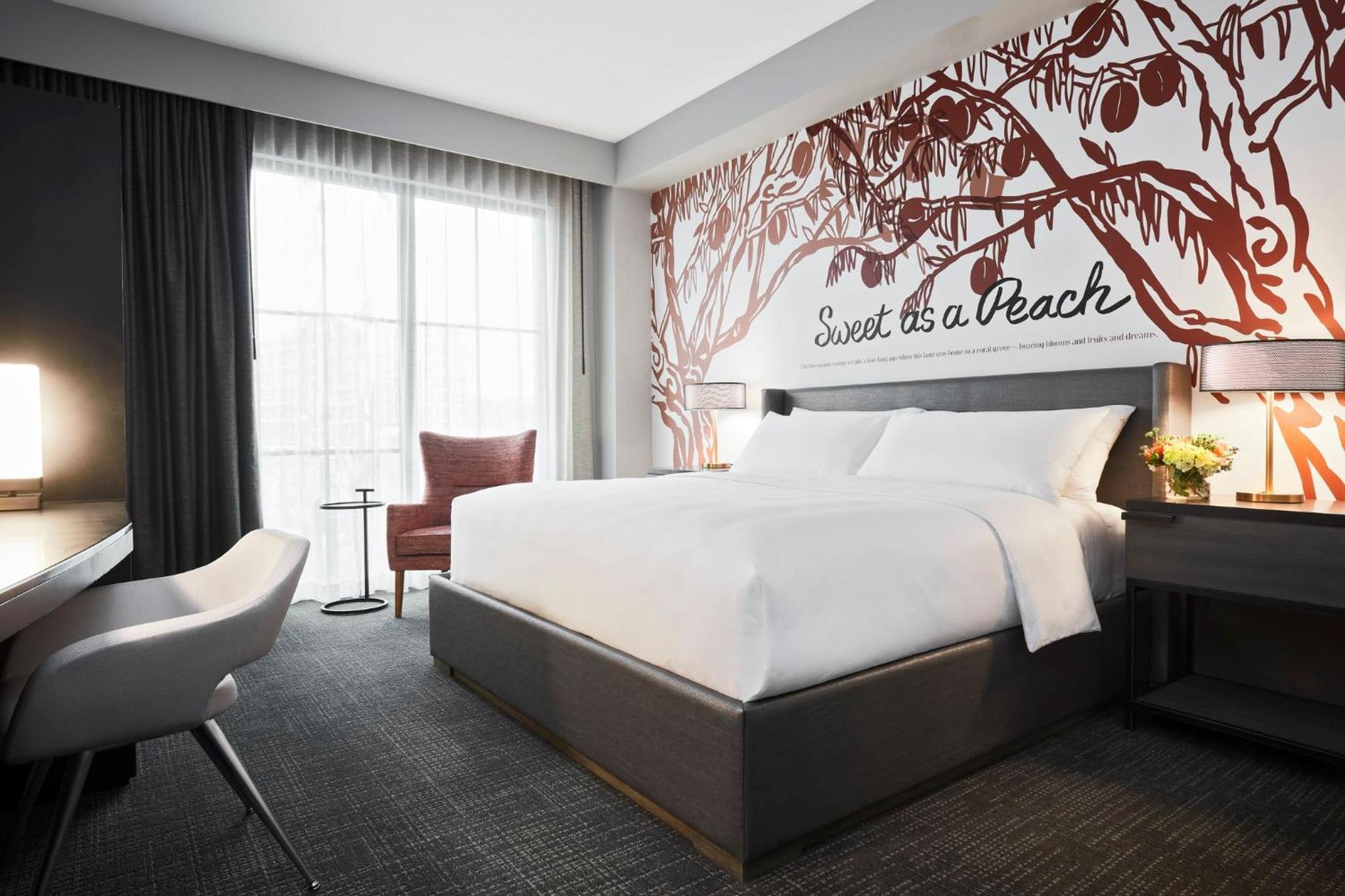 Classic King Hearing-Accessible Guest Room - Photo 1