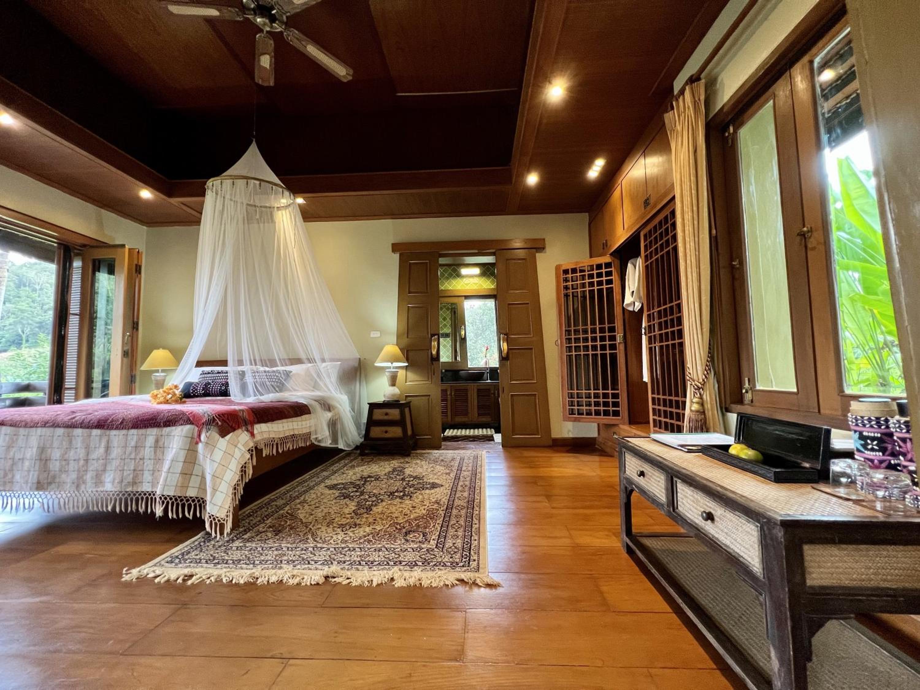 Deluxe Double Room with Shower - Photo 1
