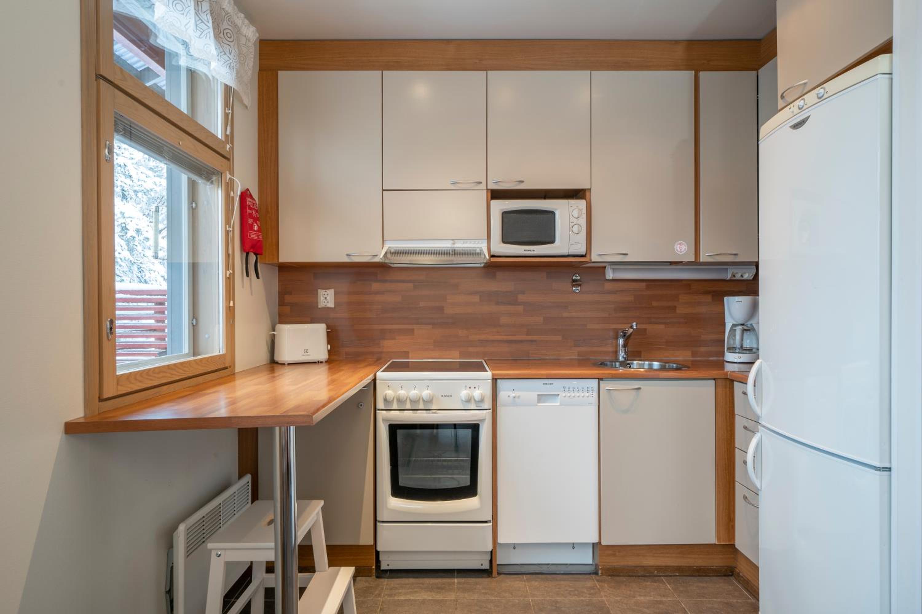 Apartment - Split Level - Photo 10
