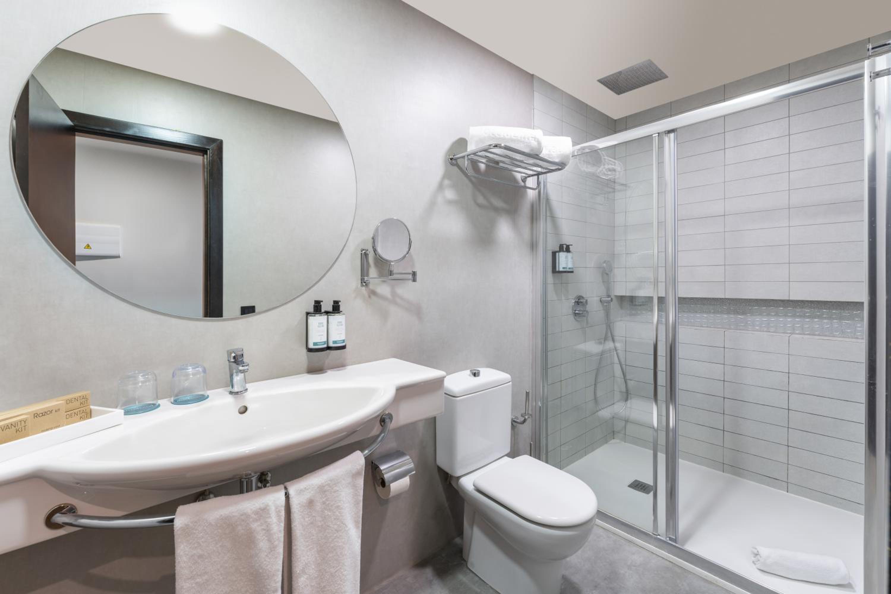 Double Room - Photo 2