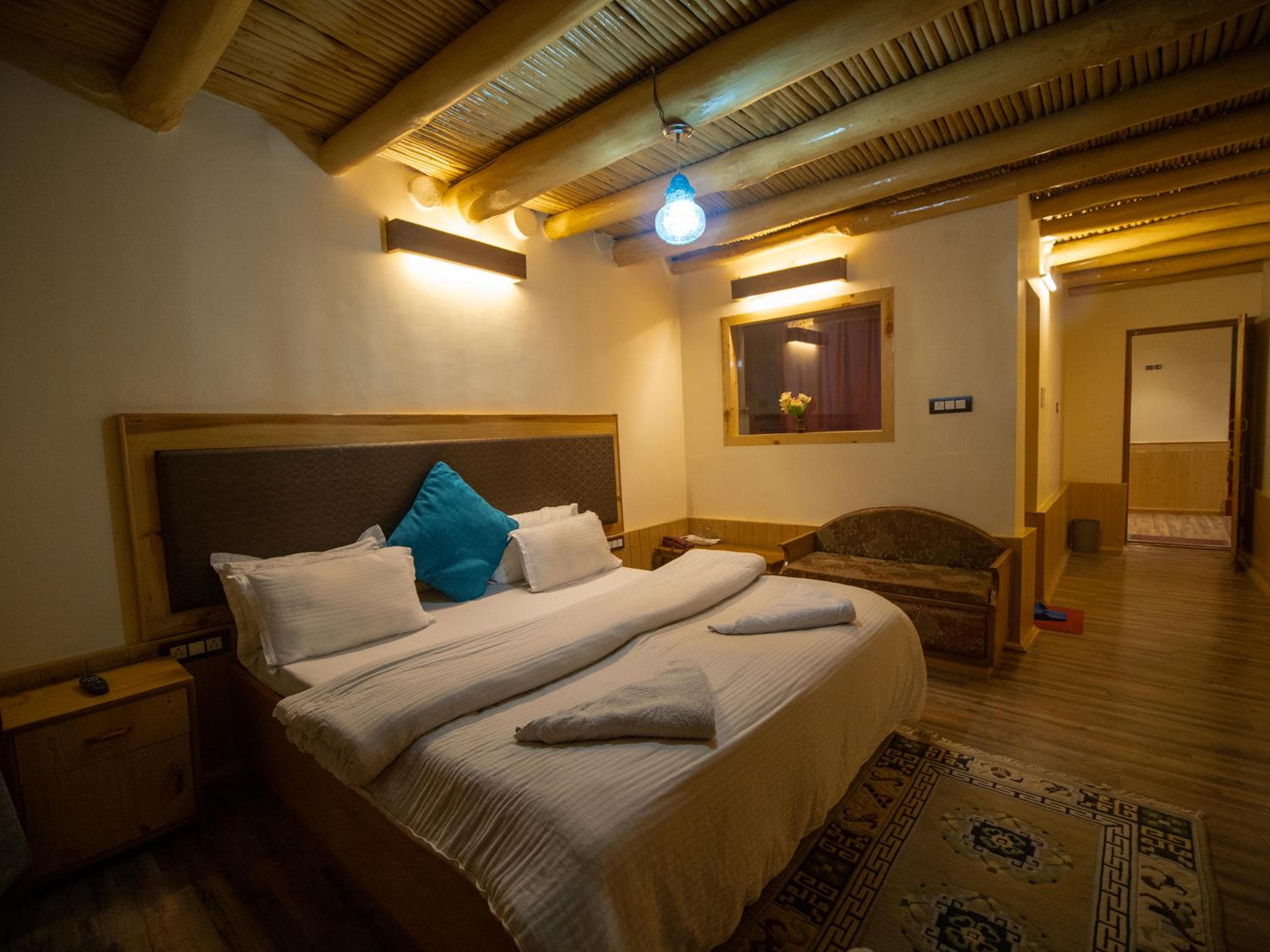 Deluxe Double Room - Photo 5