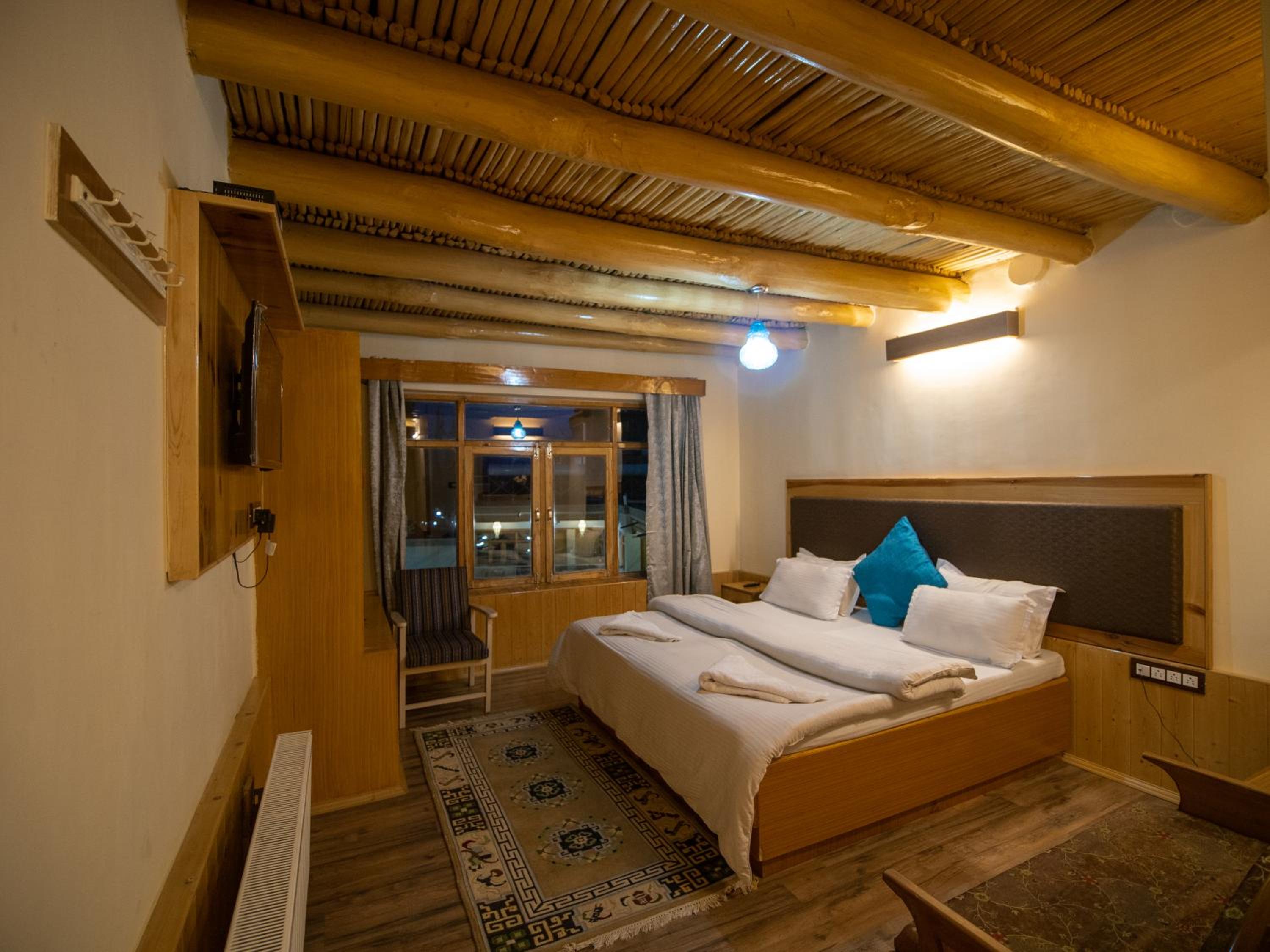 Deluxe Double Room - Photo 6