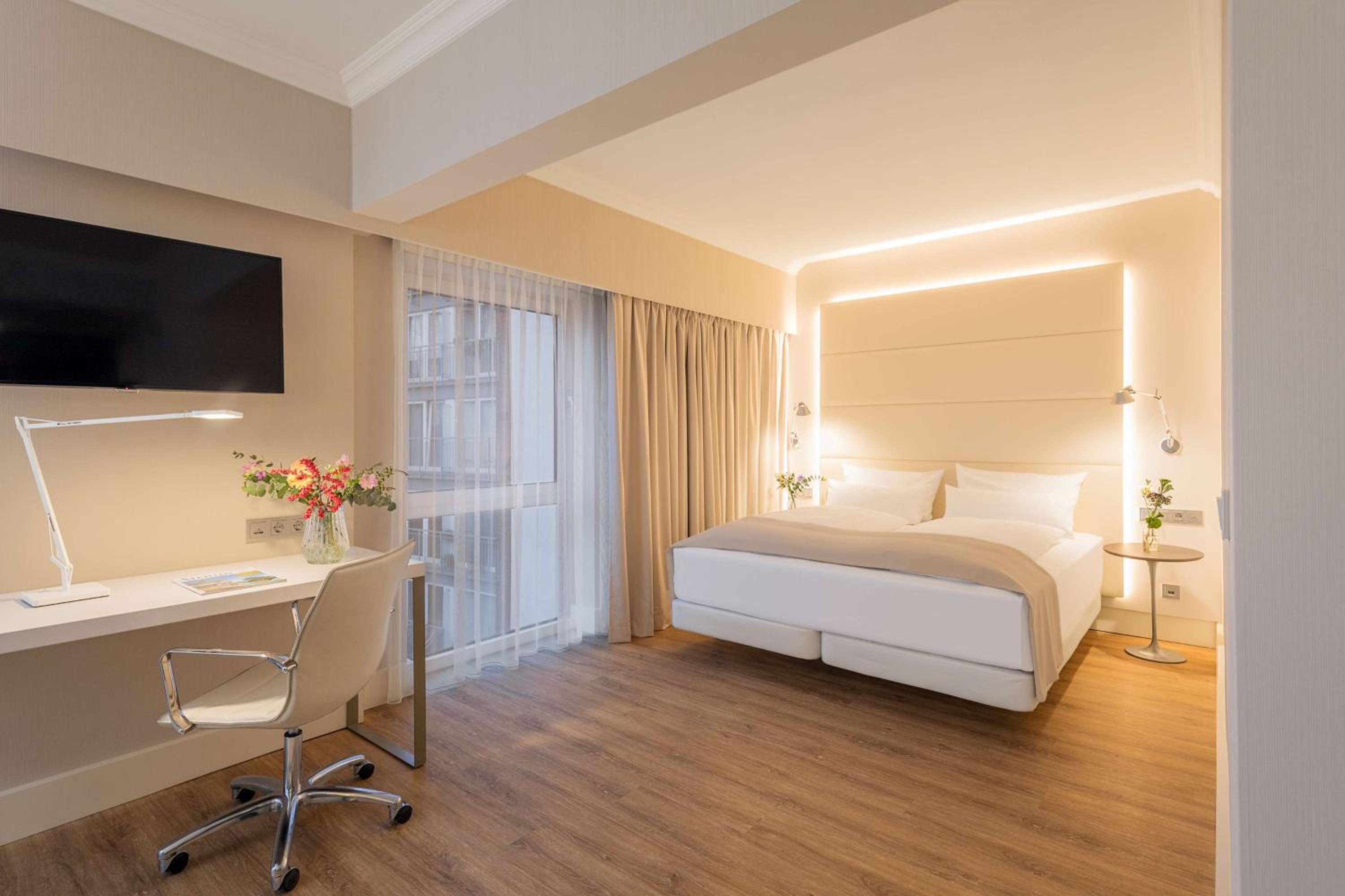 Junior Suite with Extra Bed (2 Adults + 1 Child)